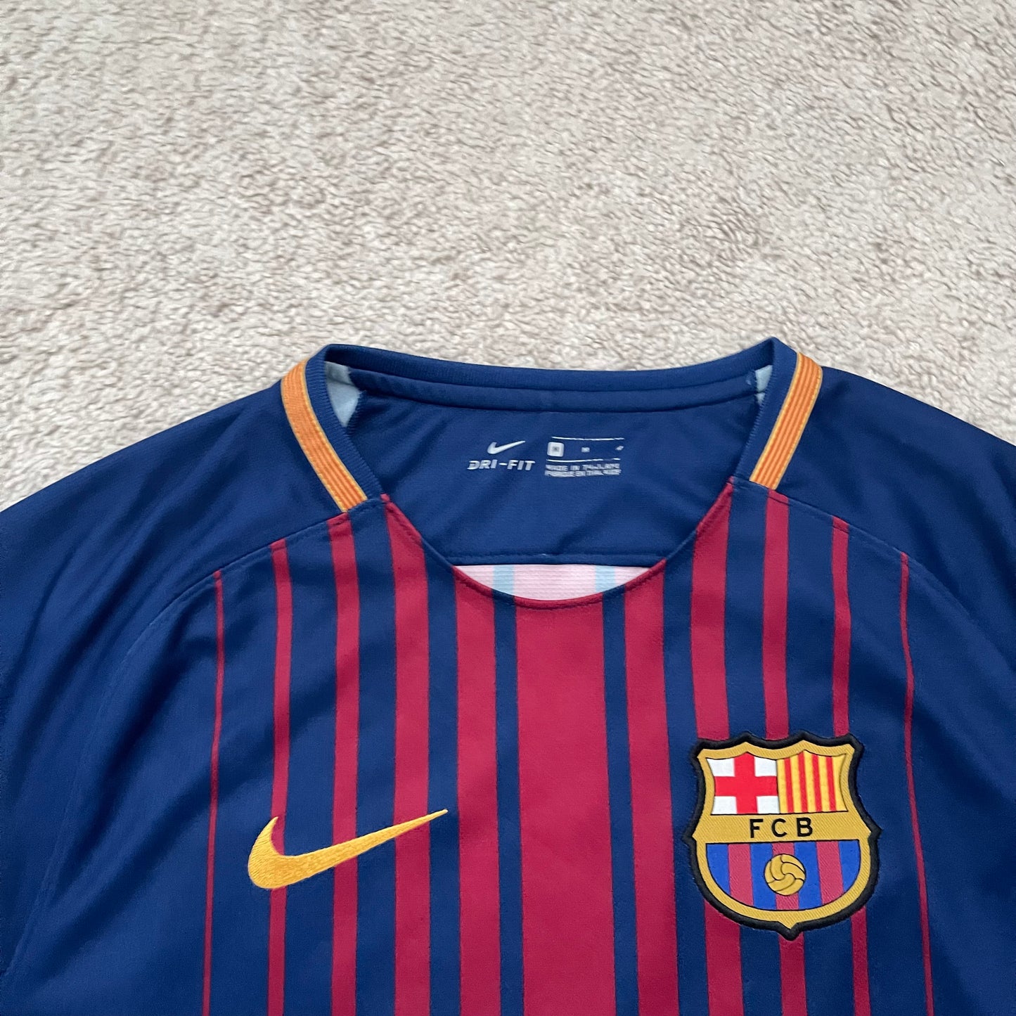 Barcelona 2017/18 home x Andres Iniesta INFINITO SPECIAL EDITION (M)