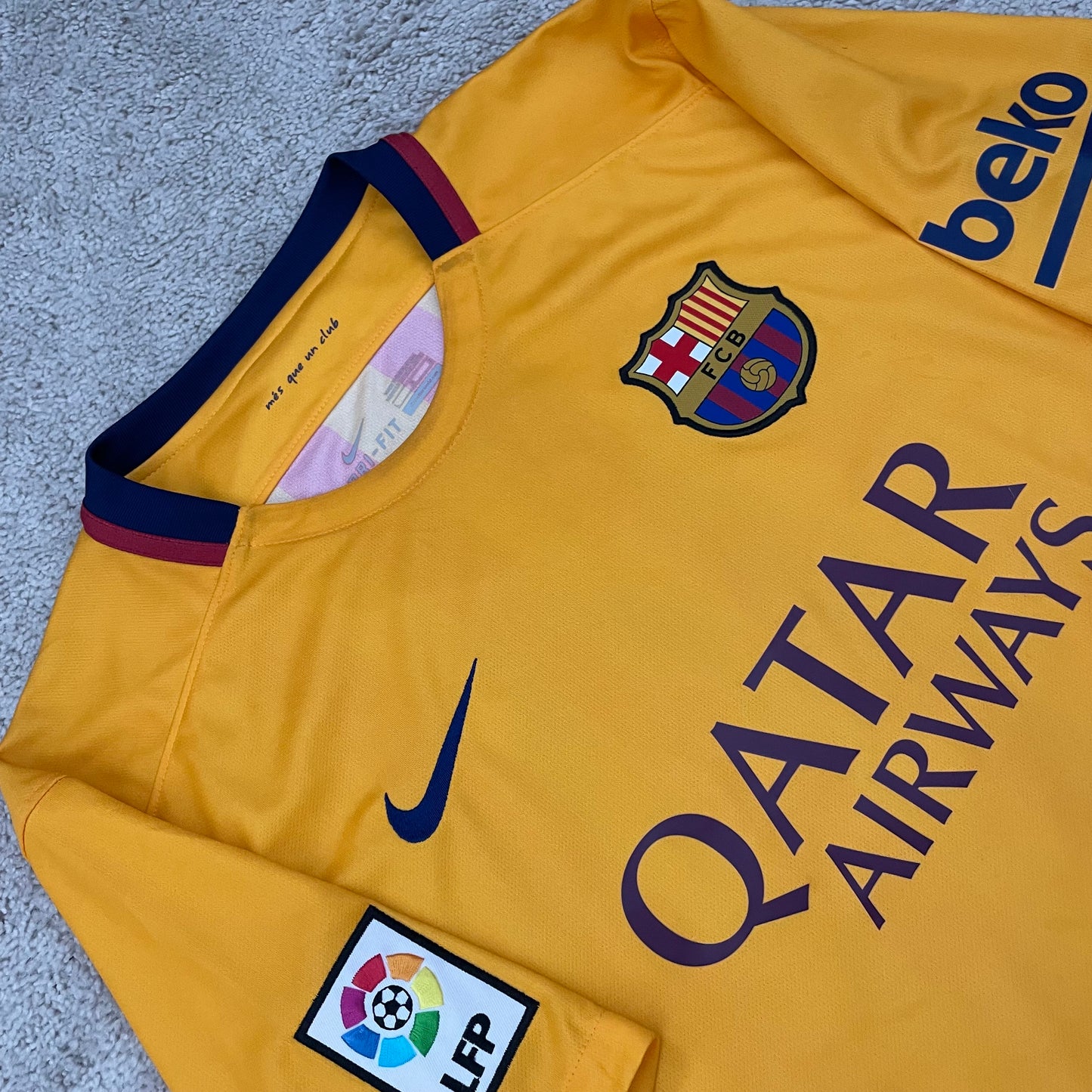 Barcelona 2015/16 away x Messi #10 (L)