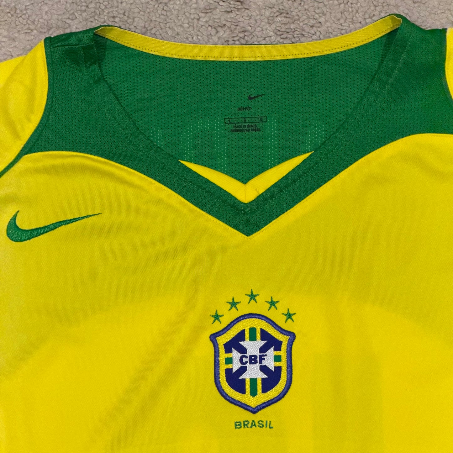 Brazil 2004/05 home x Ronaldinho #10 (L)