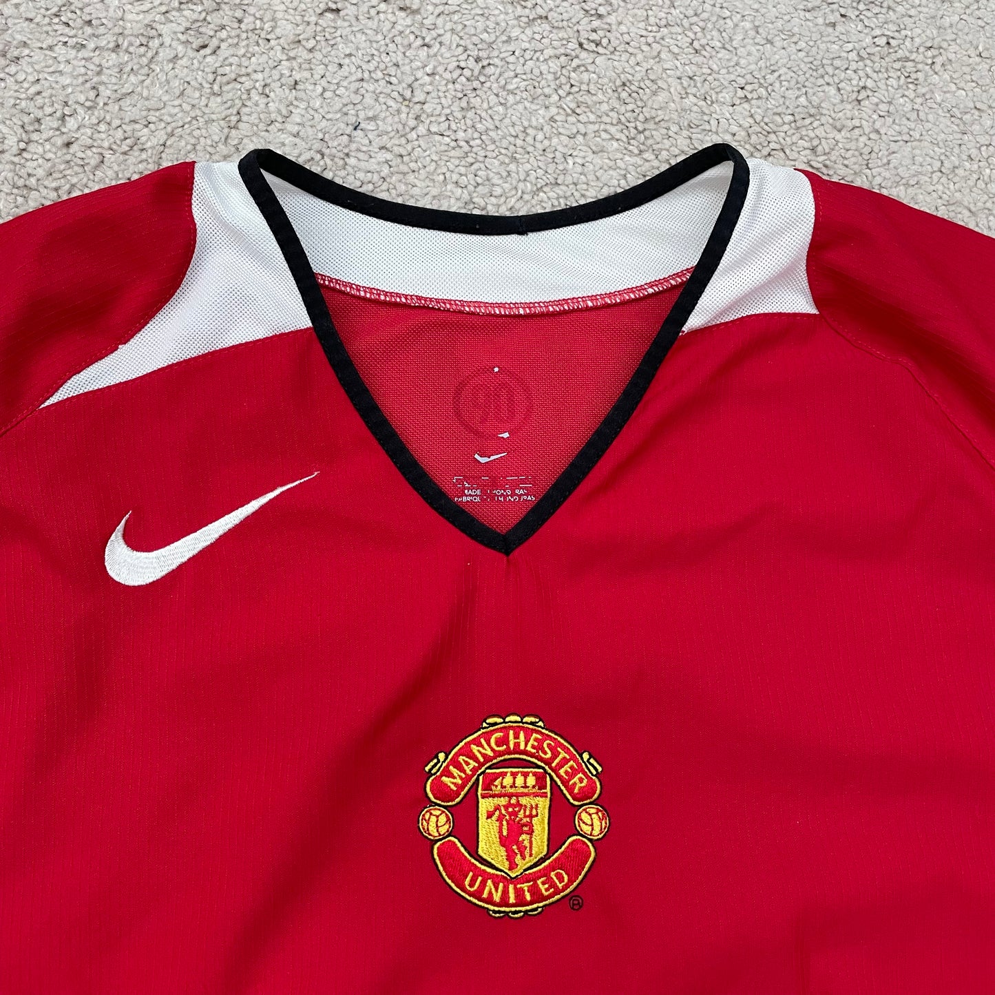 Manchester United 2004/2005/2006 home x Ronaldo #7 (L, RUNS BIG)