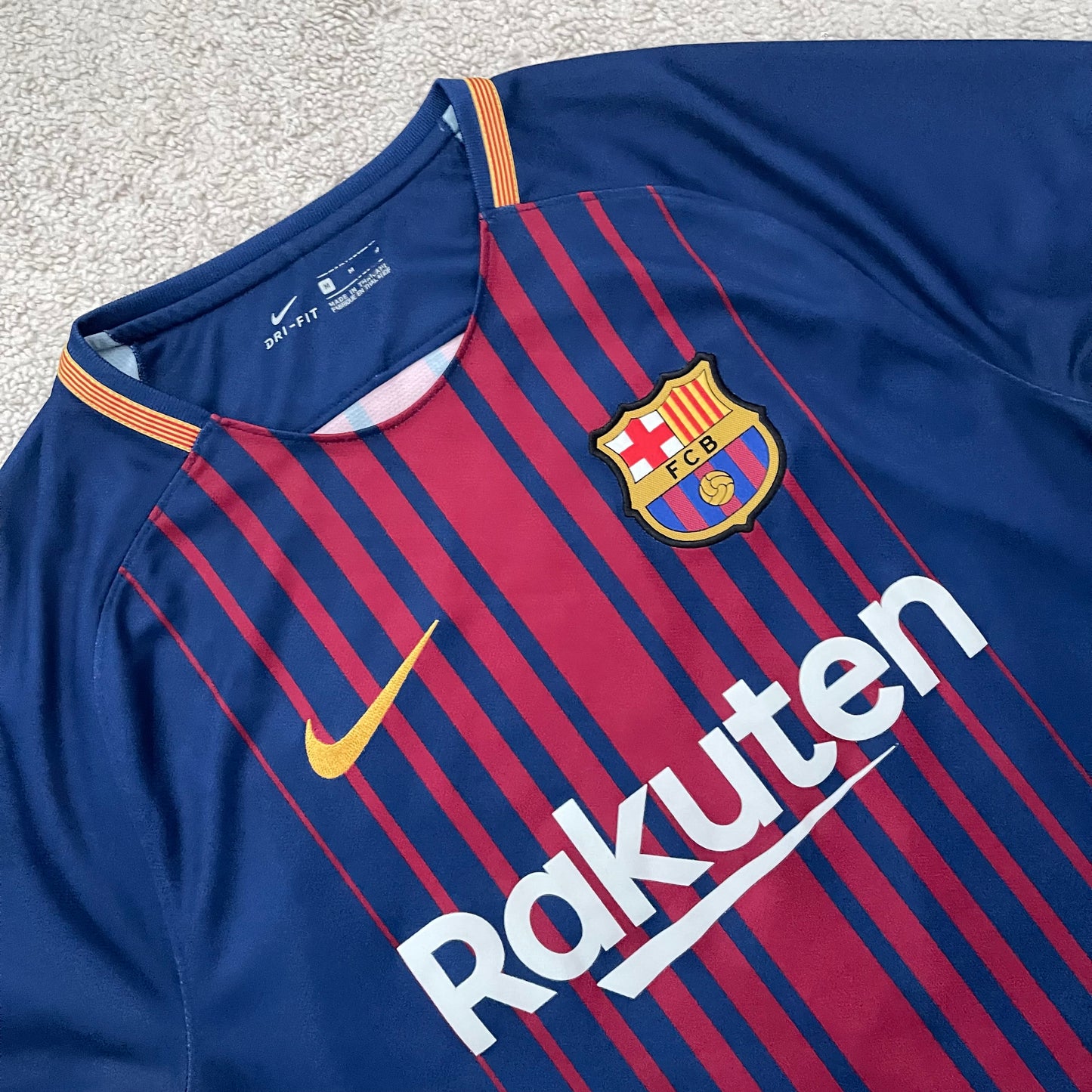 Barcelona 2017/18 home x Andres Iniesta INFINITO SPECIAL EDITION (M)