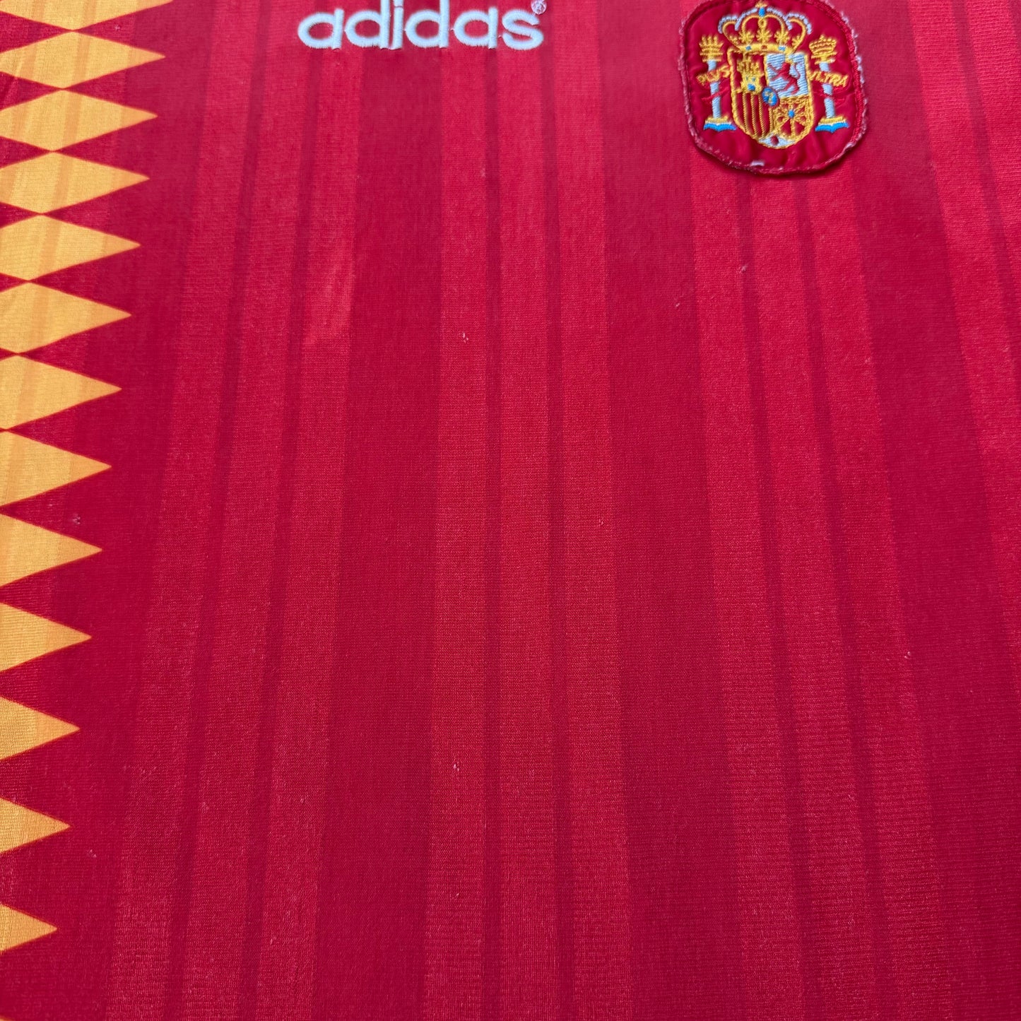 Spain 1994 World Cup home (M) *tiny holes on right sleeve