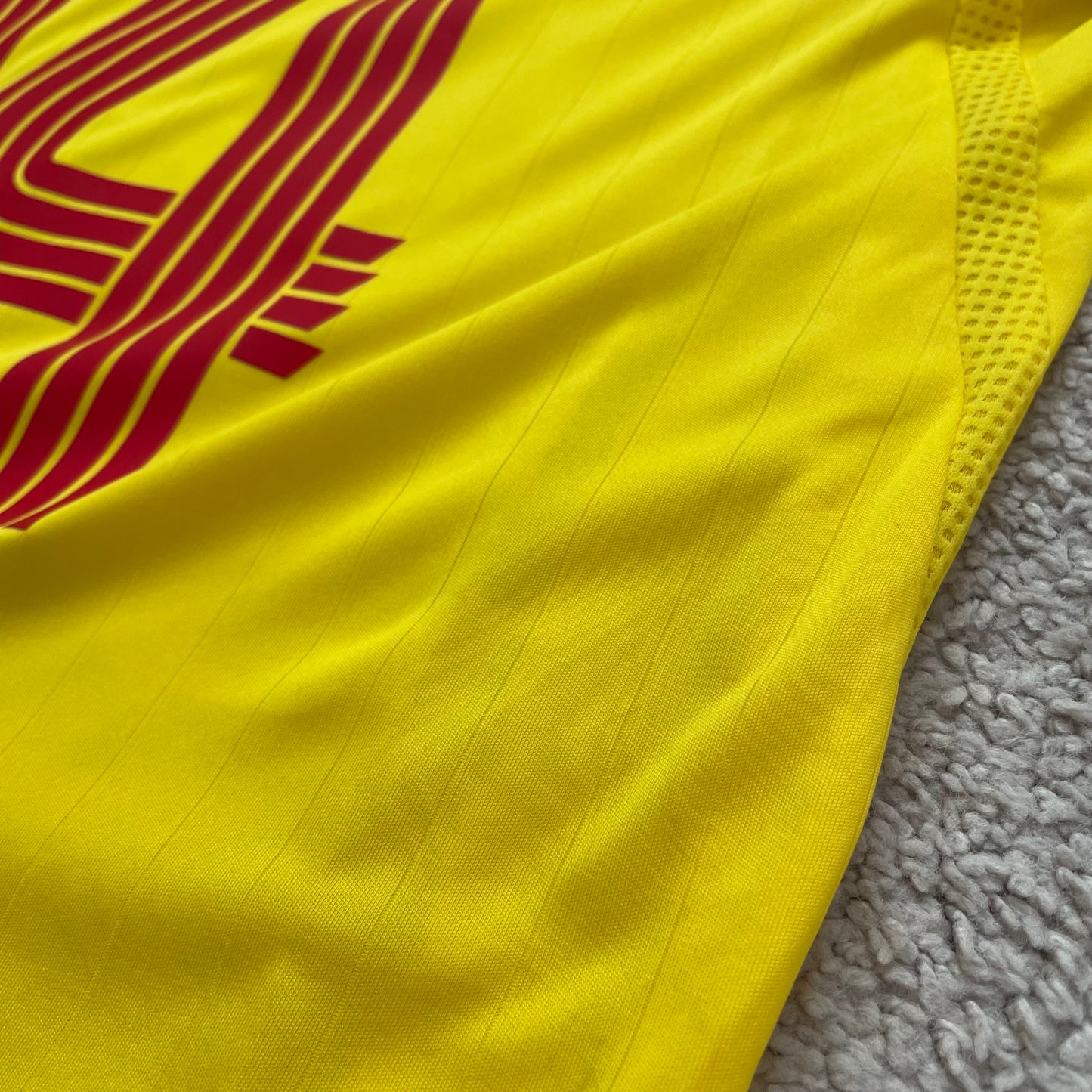 Liverpool 2006/07 away x Xabi Alonso #14 (M)