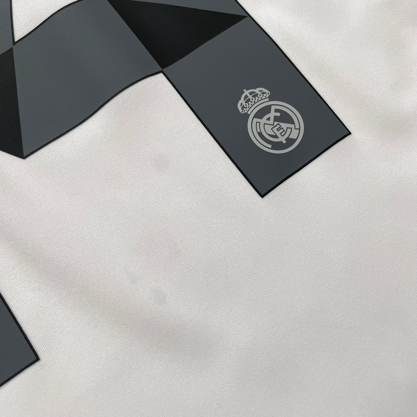 Real Madrid 2014/15 home x Chicharito Hernandez #14 (M)