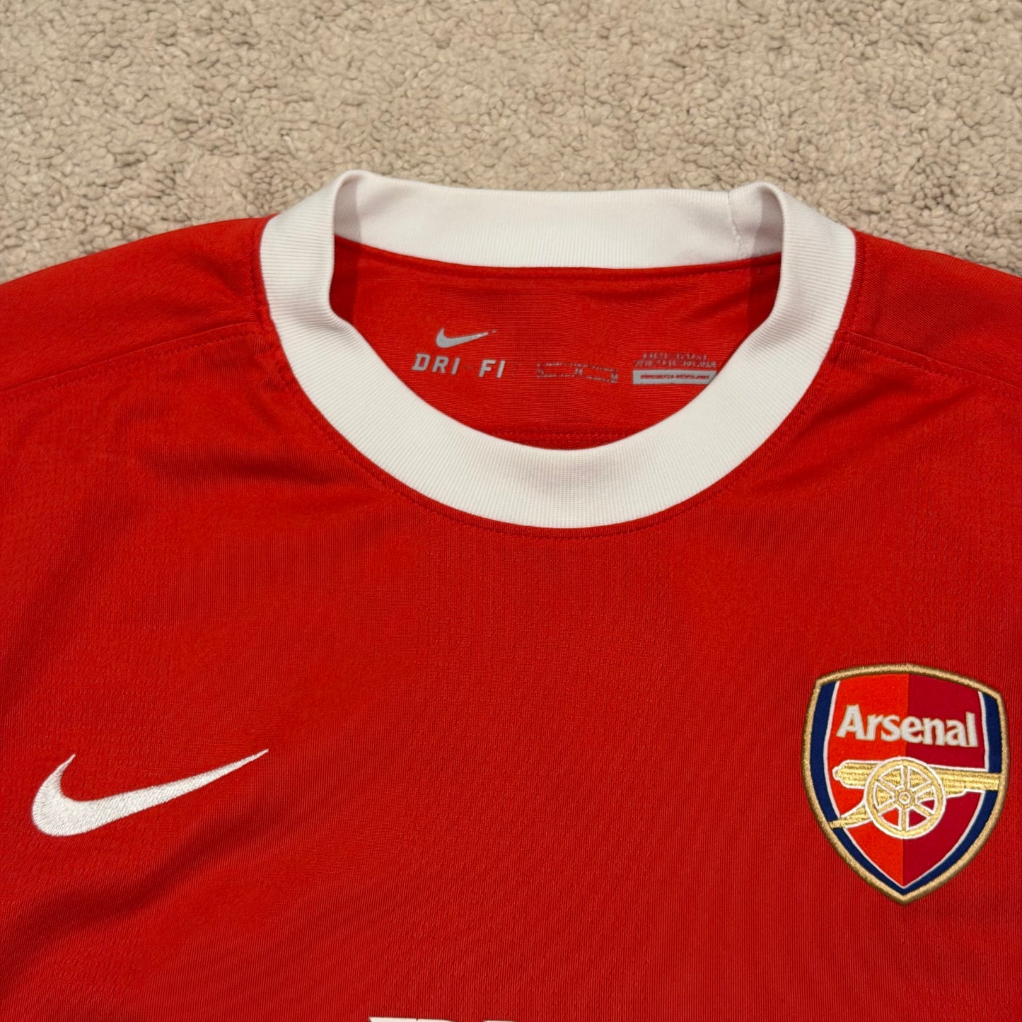 Arsenal 2010/11 home x Carlos Vela #11 (M)