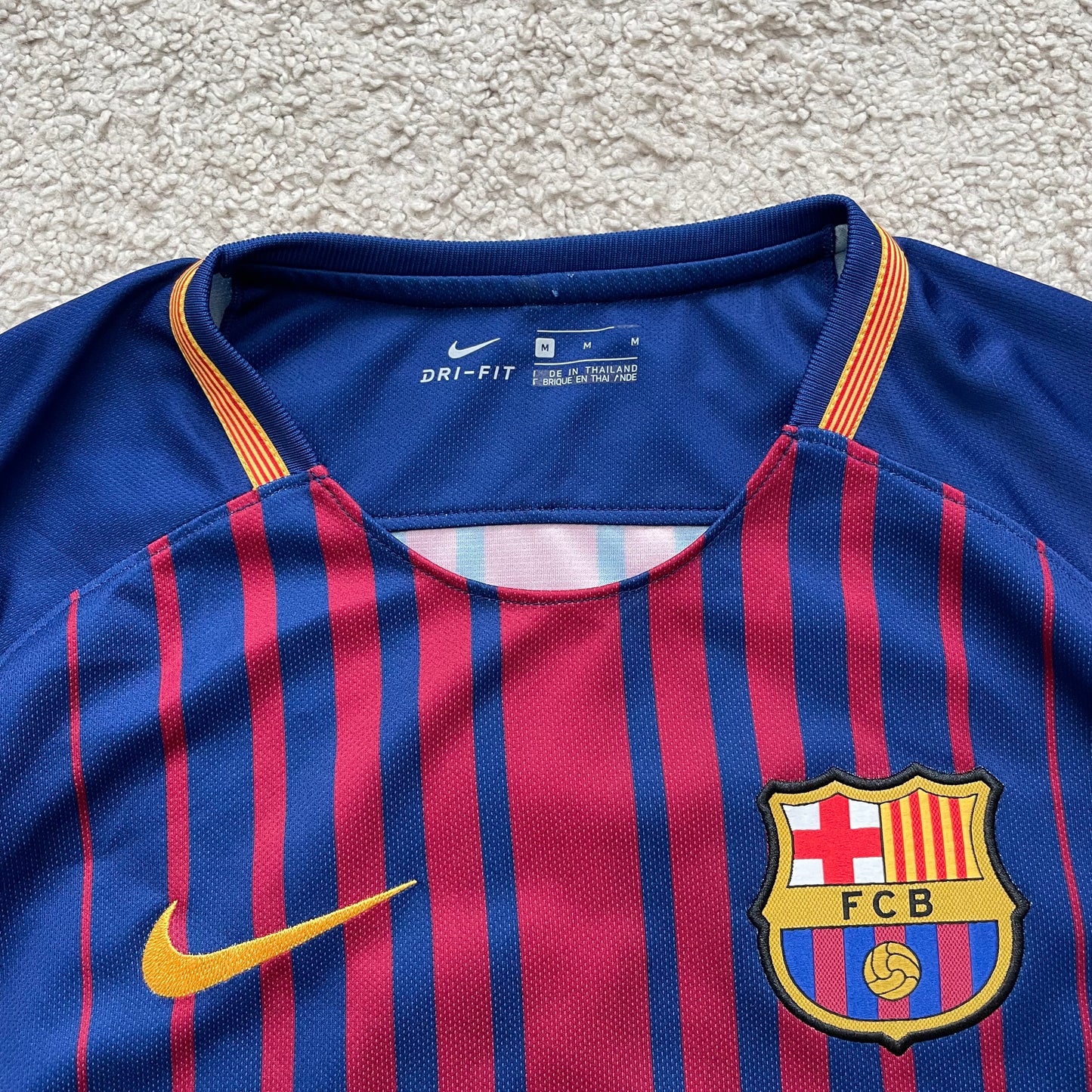 Barcelona 2017/18 home x Andres Iniesta INFINITO SPECIAL EDITION (M)