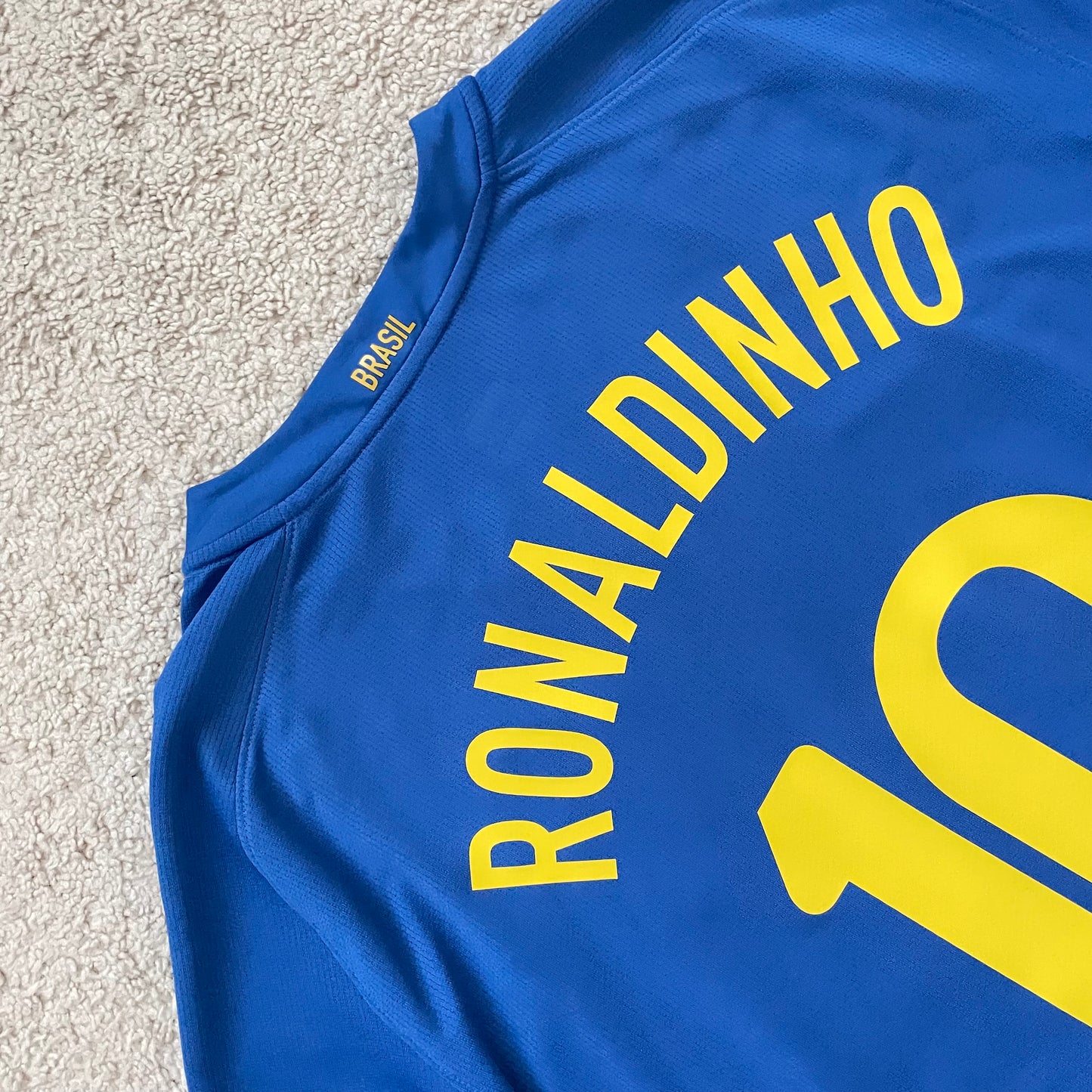 Brazil 2008/2009/2010 away x Ronaldinho #10 (L)