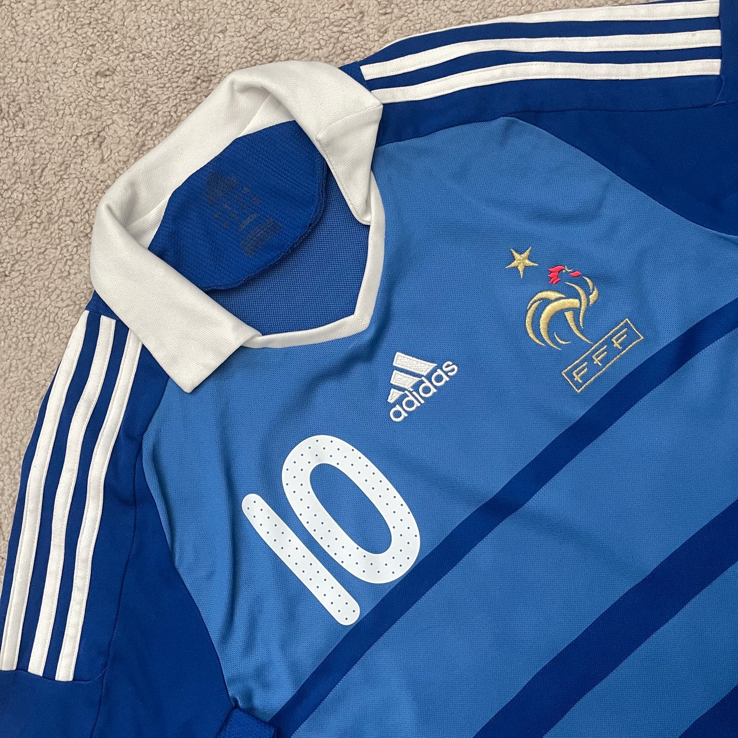 France 2008/09 home x Benzema #10 (M)