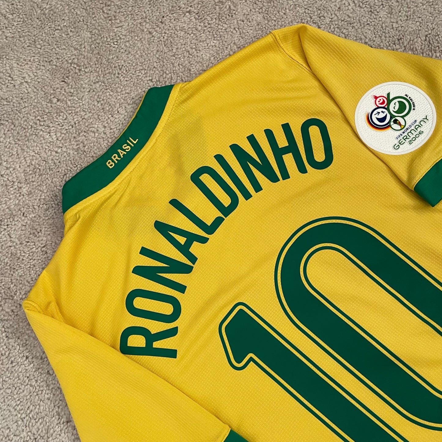 Brazil 2006 World Cup home x Ronaldinho #10 (M)
