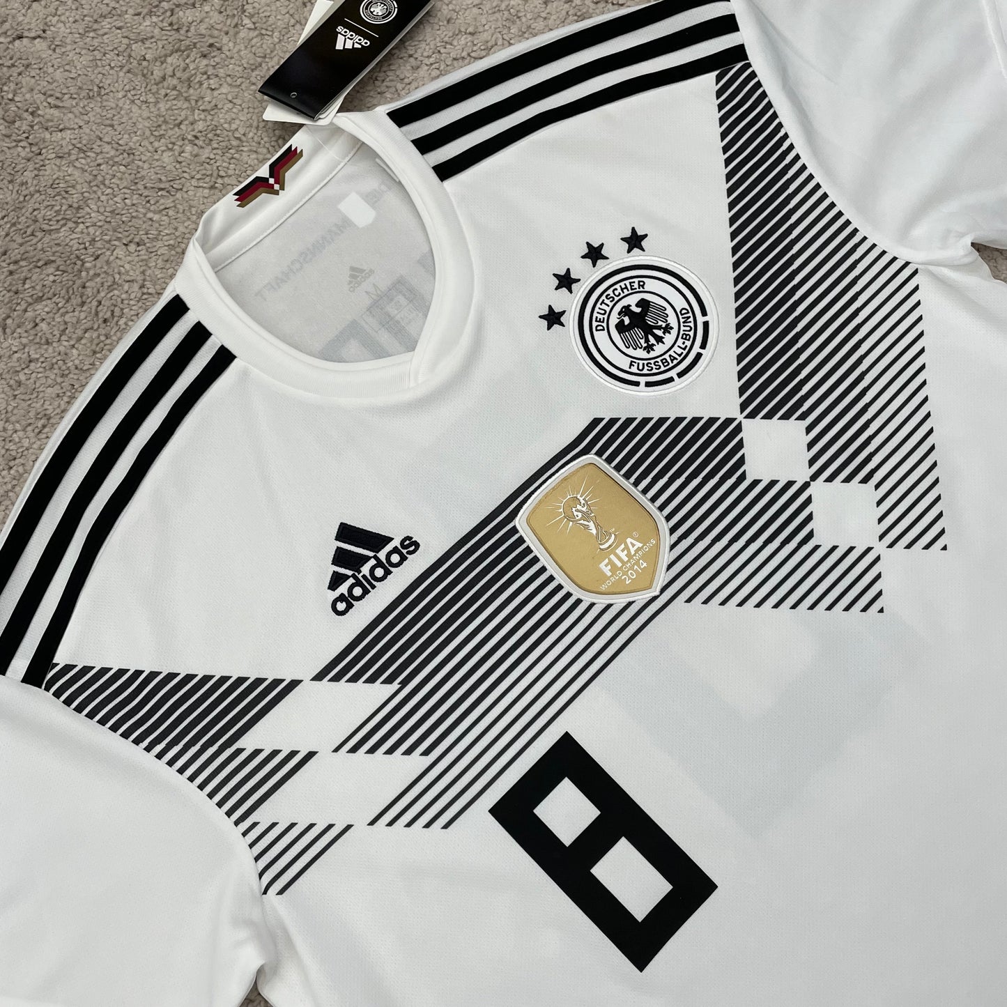 Germany 2018 World Cup home x Toni Kroos #8 (M) *BRAND NEW WITH TAGS