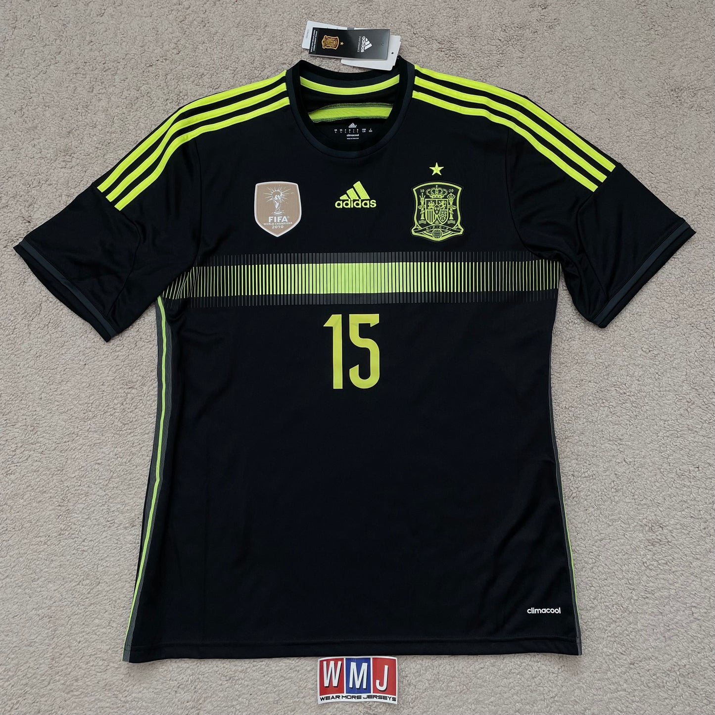 Spain 2014 World Cup away x Sergio Ramos #15 (L) *BRAND NEW WITH TAGS