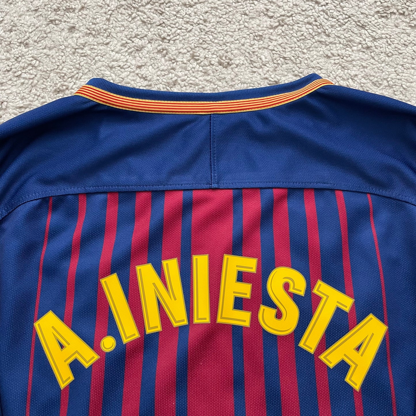 Barcelona 2017/18 home x Andres Iniesta INFINITO SPECIAL EDITION (M)