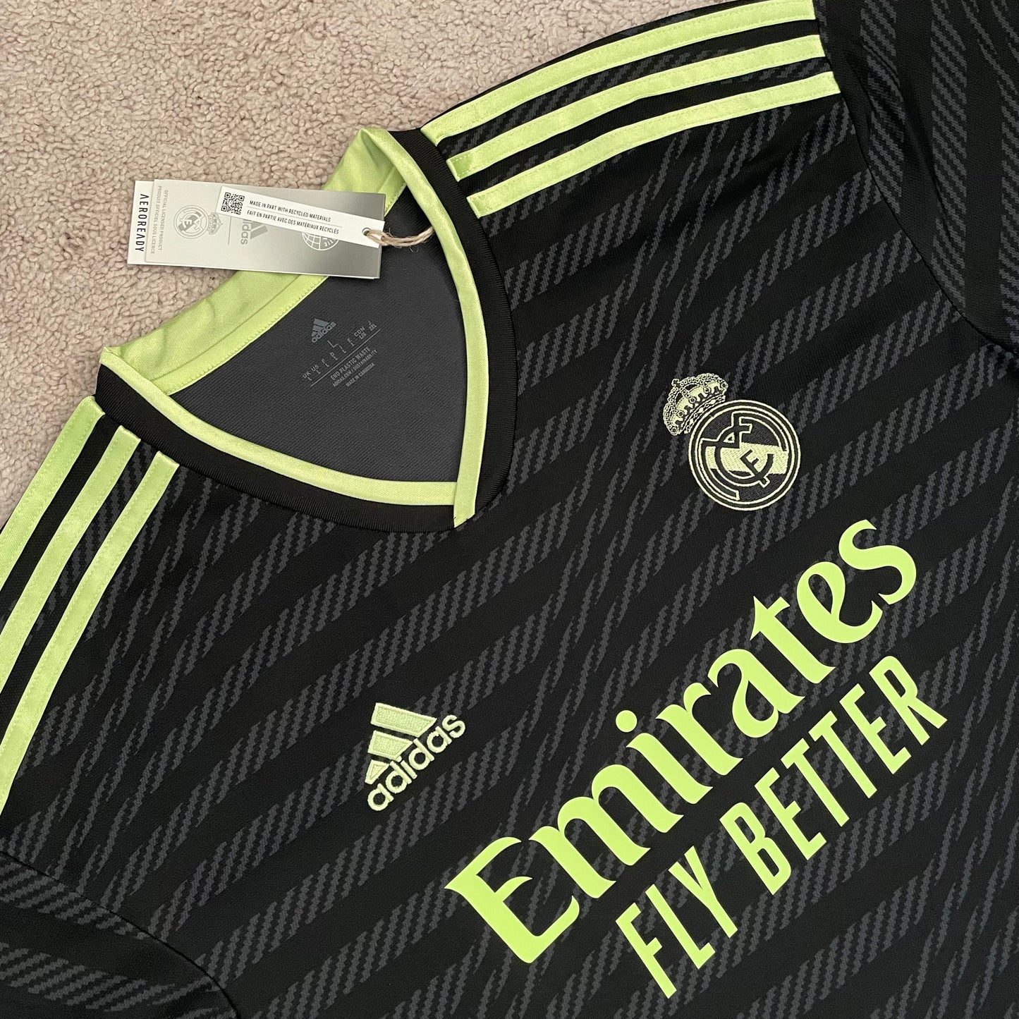 Real Madrid 2022/23 third x Toni Kroos #8 (L) *BRAND NEW WITH TAGS
