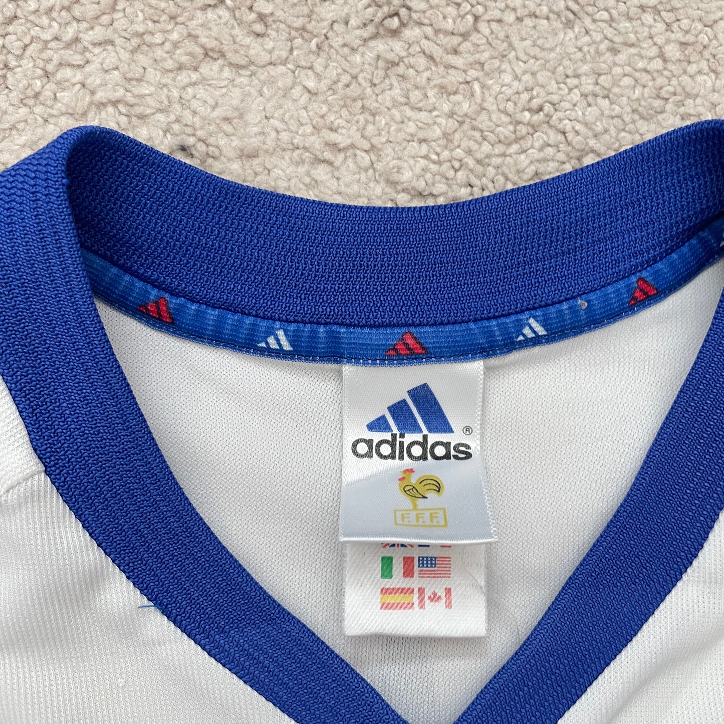 France 2002 World Cup away x Zinedine Zidane #10 (S, runs big)