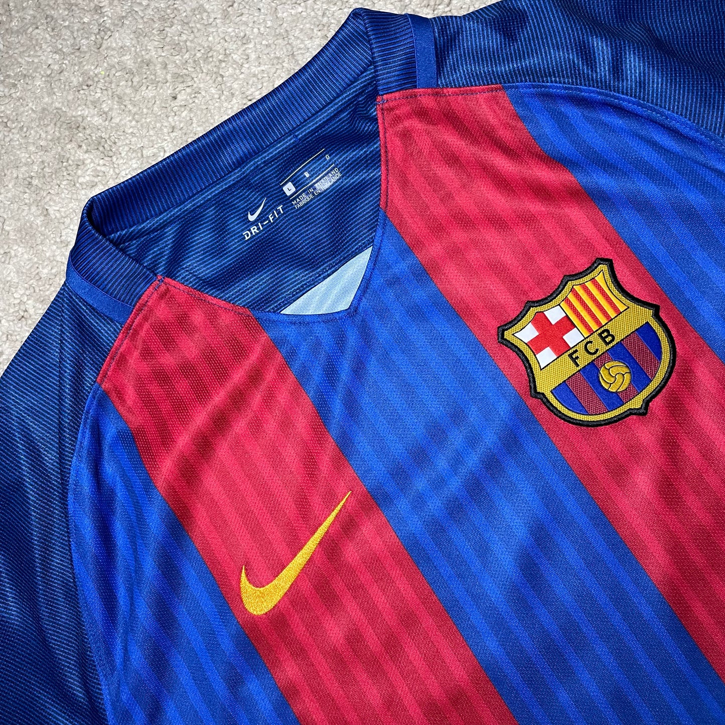 Barcelona 2016/17 home x Neymar Jr #11 (L)