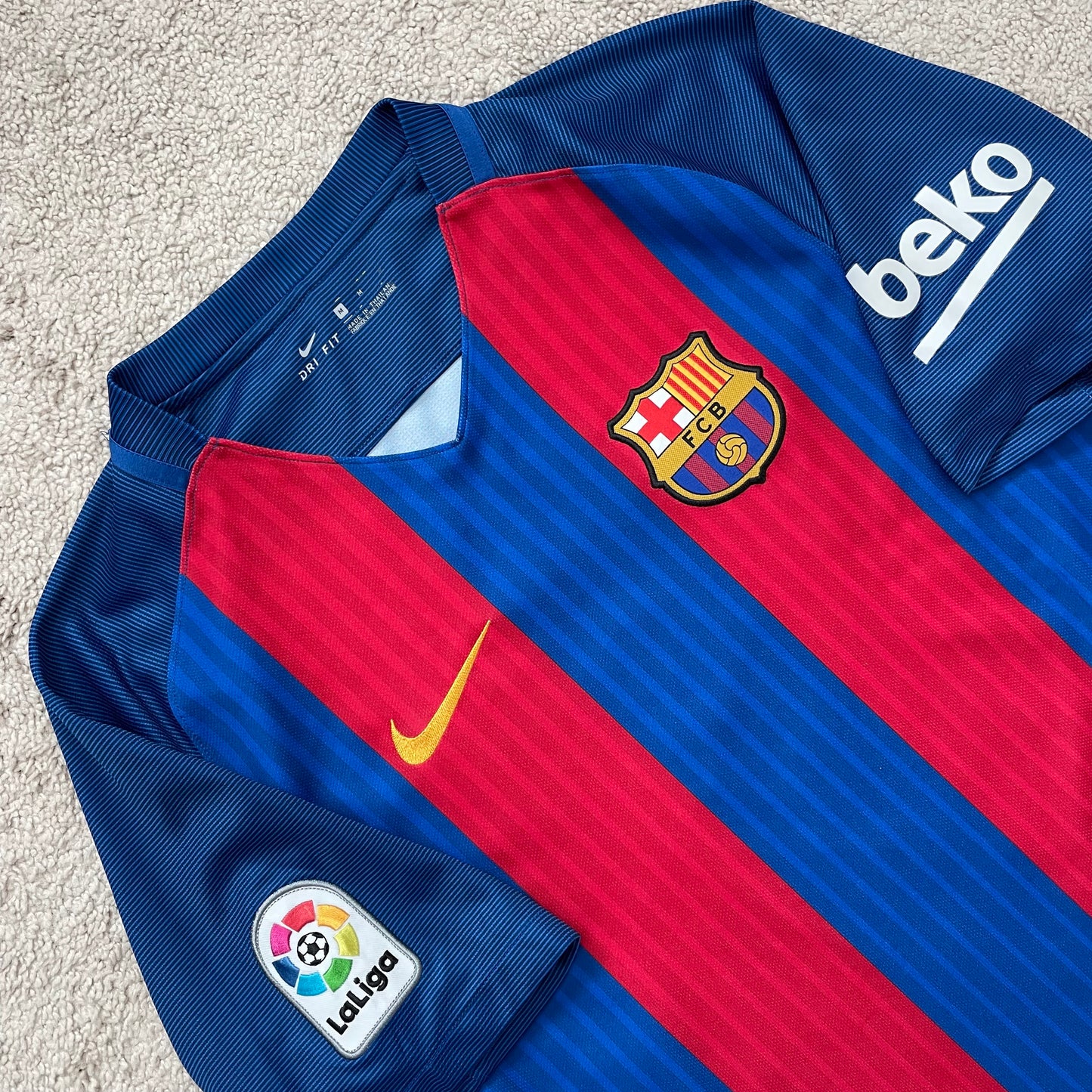 Barcelona 2016/17 home x Neymar Jr #11 (M)