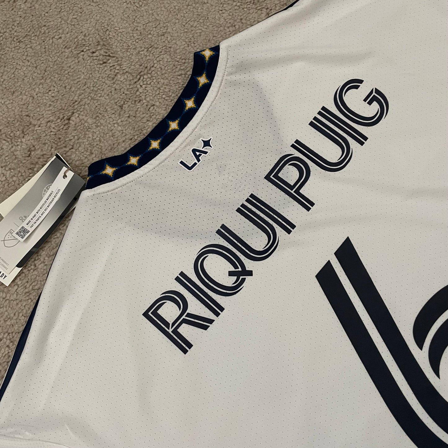 LA Galaxy 2022/23 home PLAYER VERSION x Riqui Puig #6 (XXL) *BRAND NEW WITH TAGS