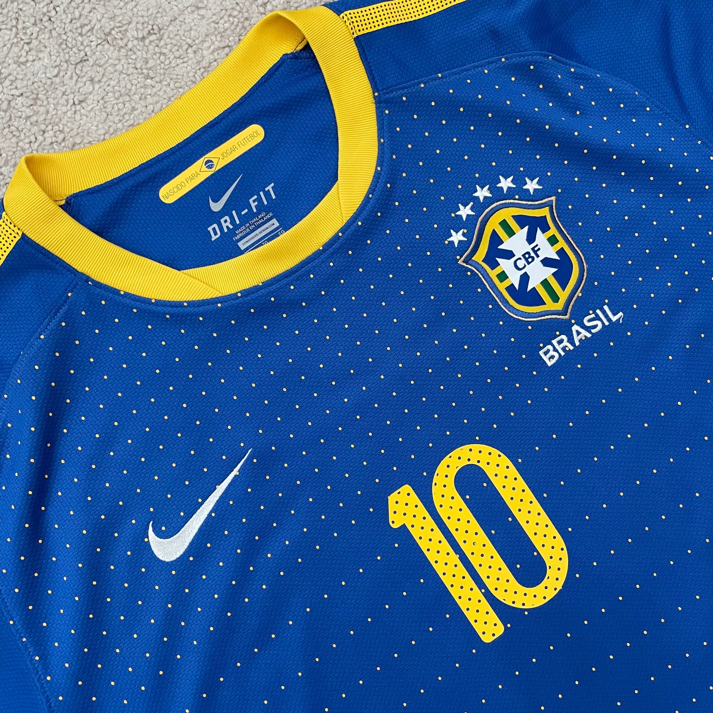 Brazil 2010 World Cup away x Kaká #10 (XL)