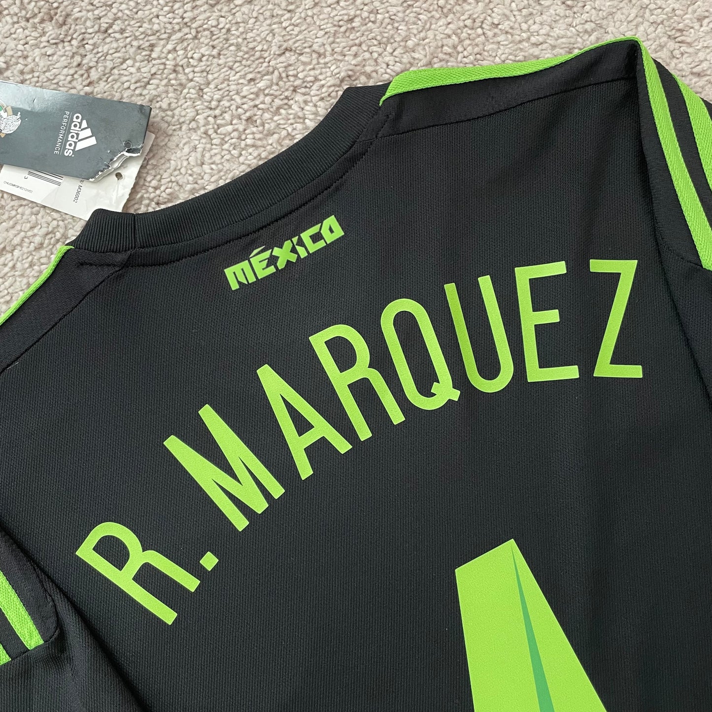Mexico 2015 home x Rafa Marquez #4 (S) *BRAND NEW WITH TAGS