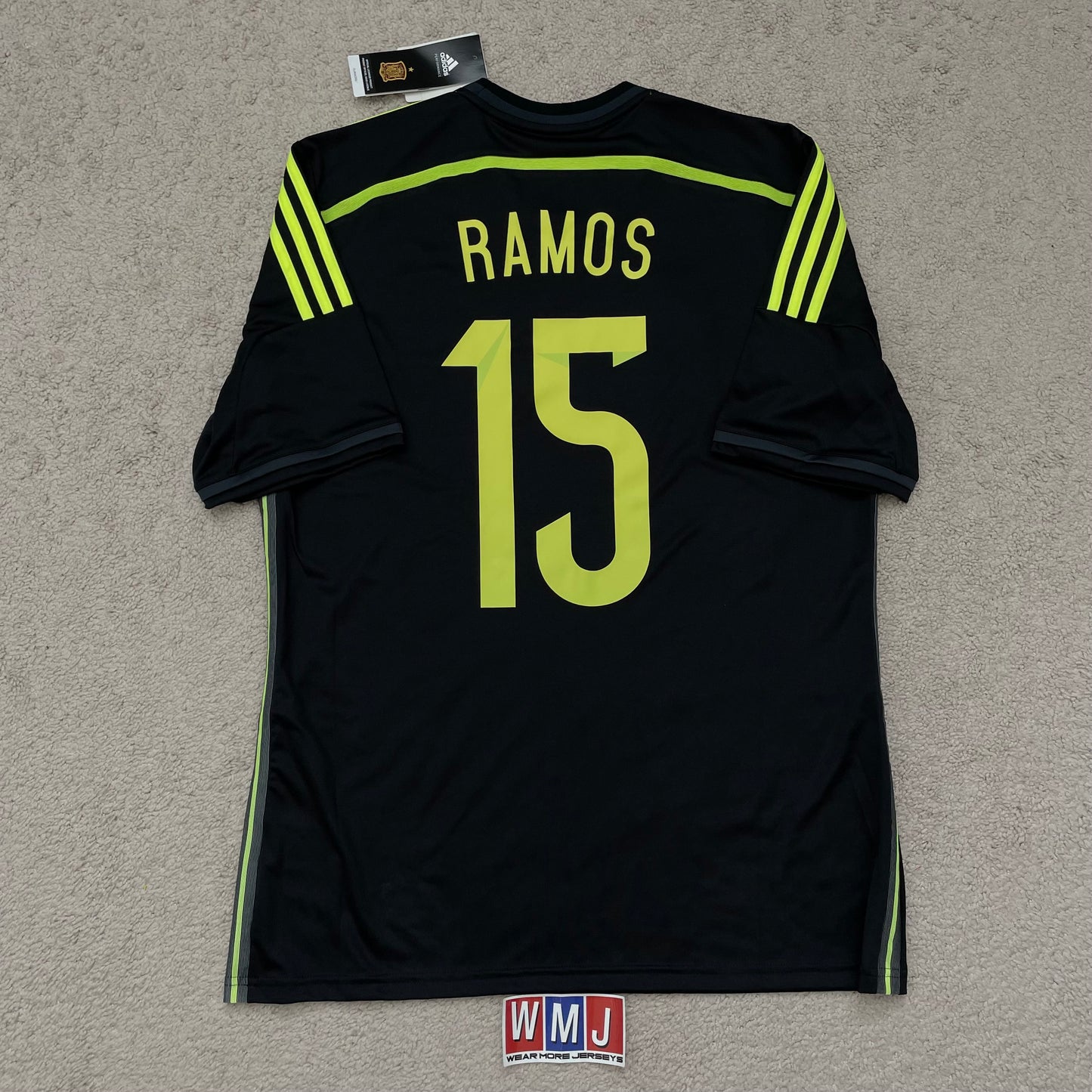Spain 2014 World Cup away x Sergio Ramos #15 (L) *BRAND NEW WITH TAGS