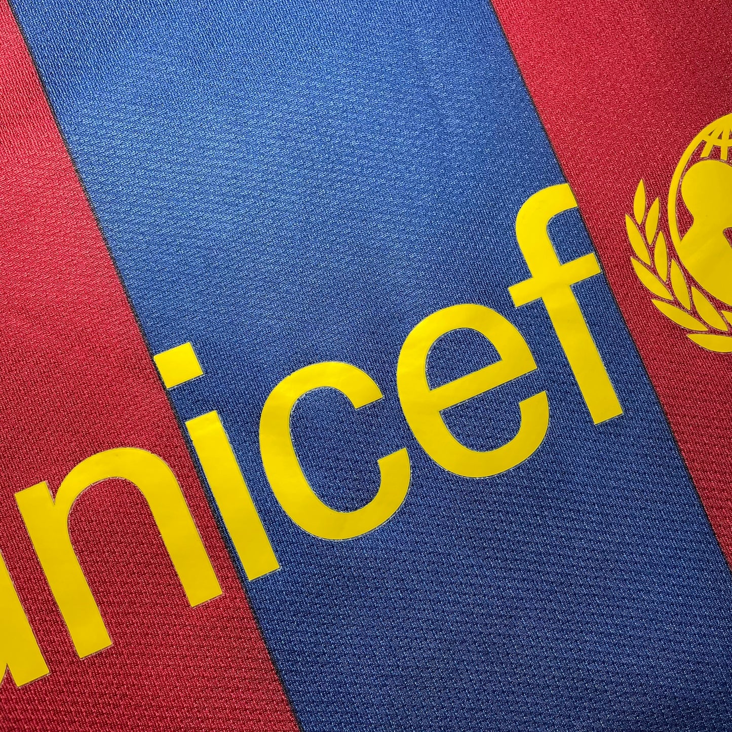 Barcelona 2007/08 home x Ronaldinho #10 (L)