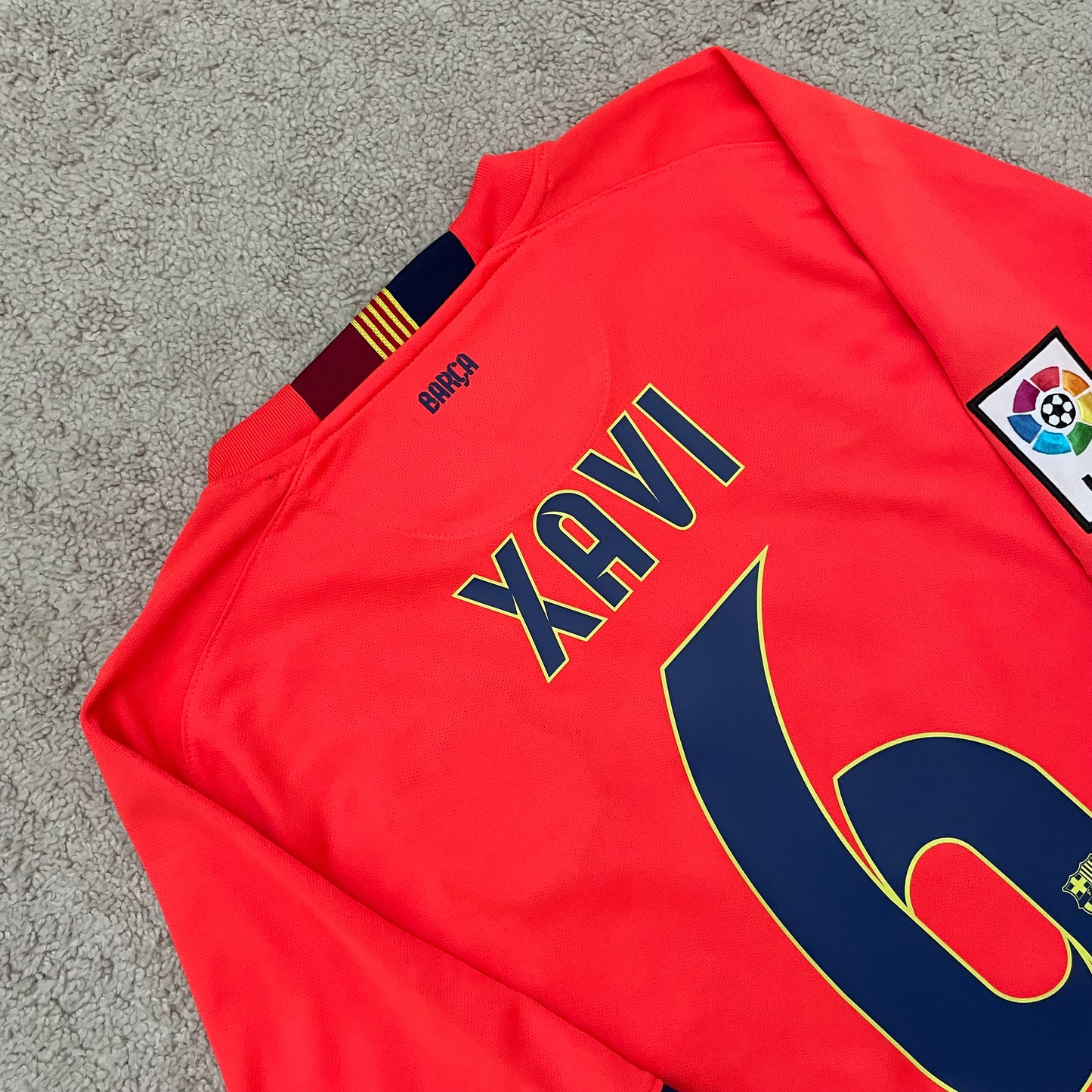 Barcelona 2014/15 away x Xavi #6 (L) *BRAND NEW WITH TAGS