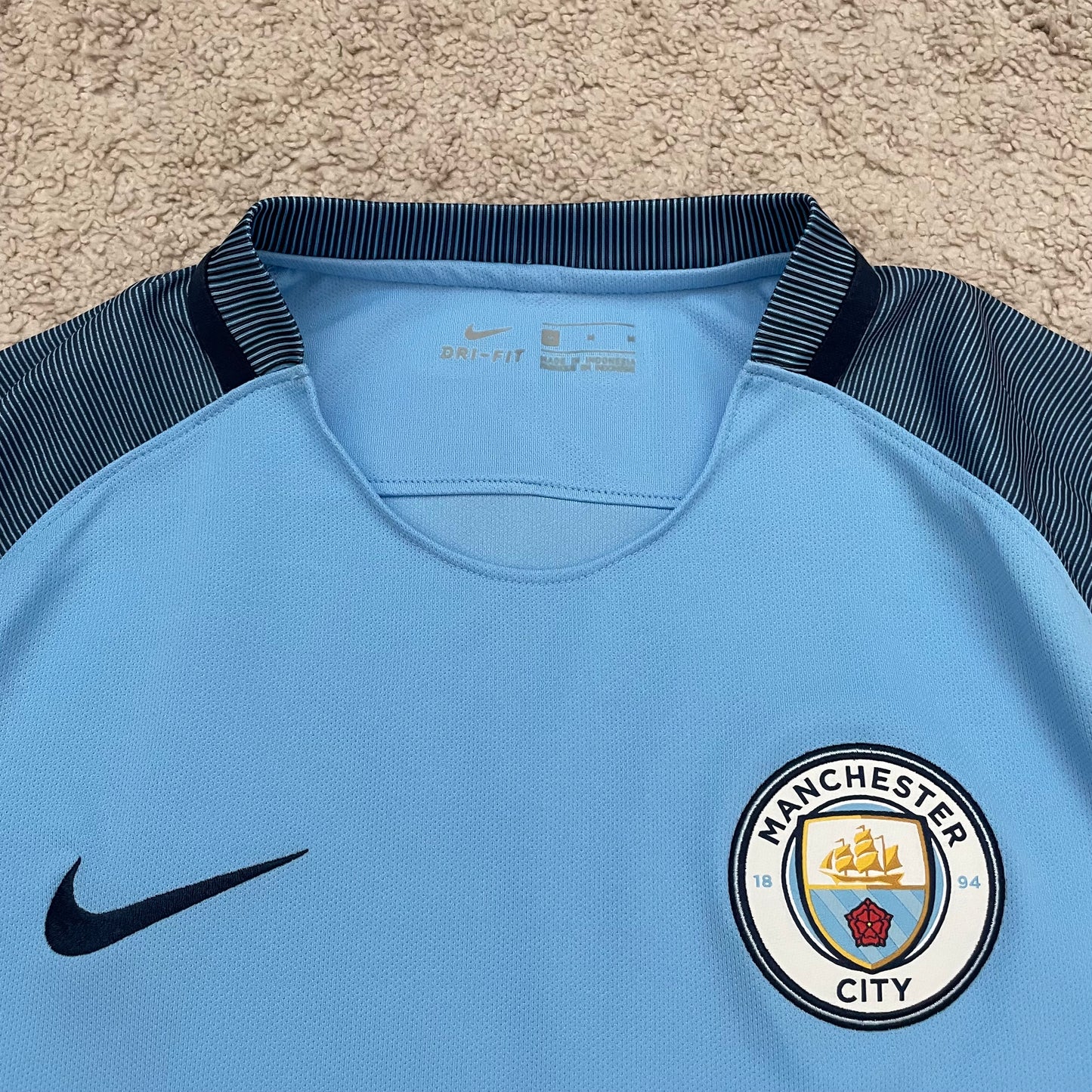 Manchester City 2016/17 home x David Silva #21 (M)