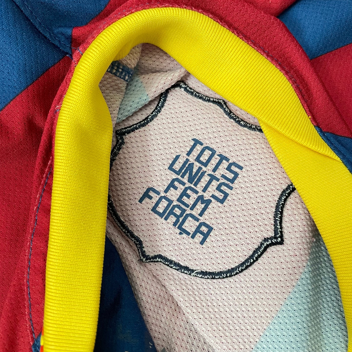 Barcelona 2010/11 home x Gerard Piqué #3 (M)