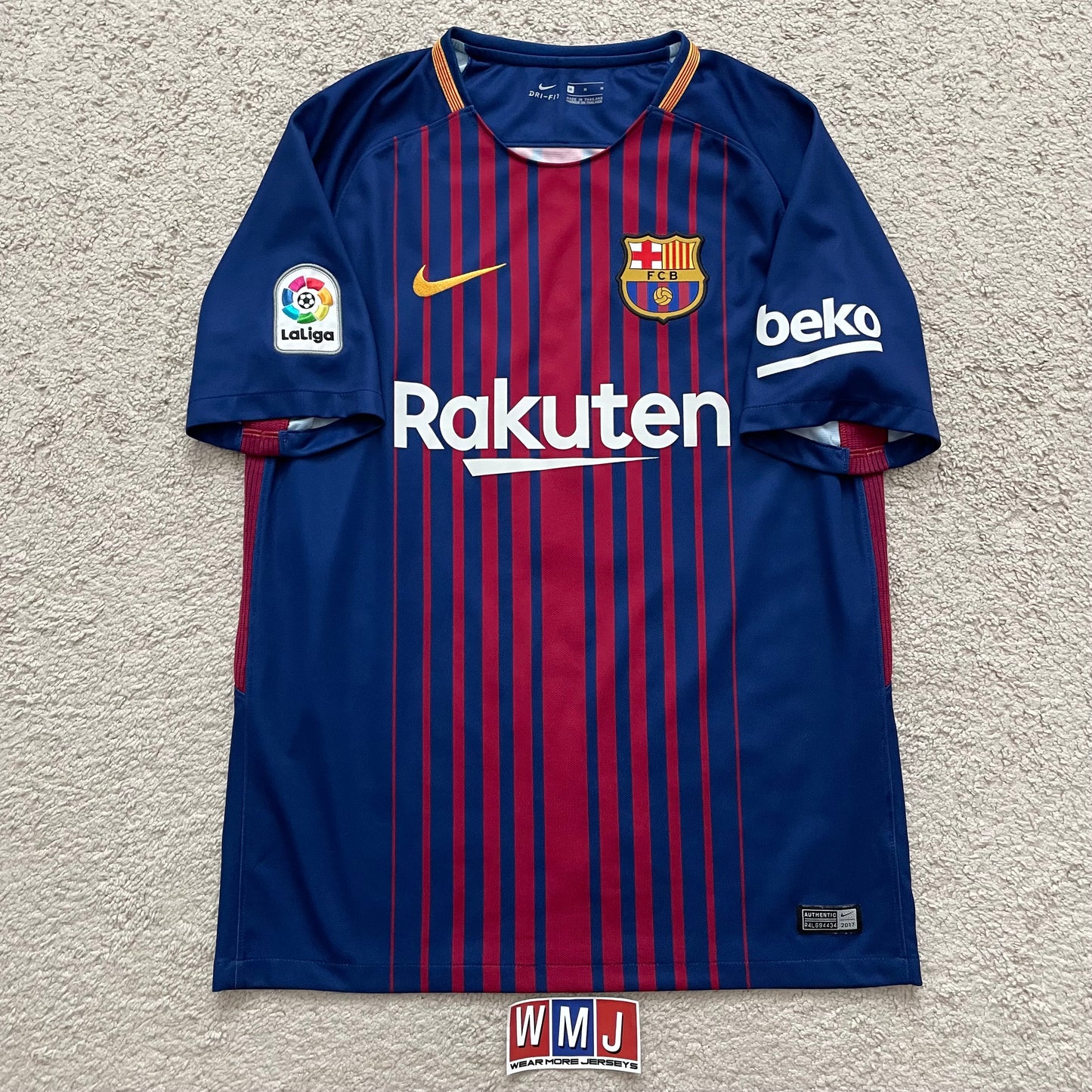 Barcelona 2017/18 home x Andres Iniesta INFINITO SPECIAL EDITION (M)