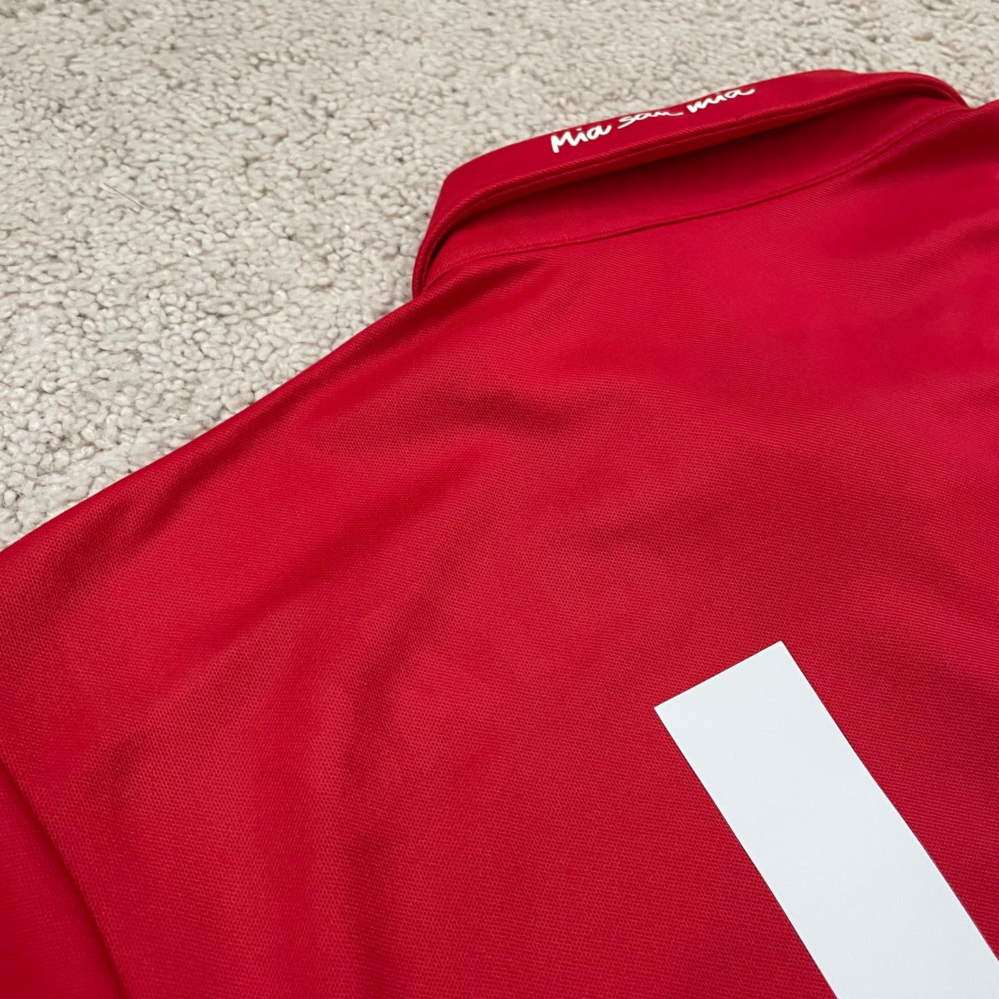 Bayern Munich 2016/17 home x Xabi Alonso #14 (L)