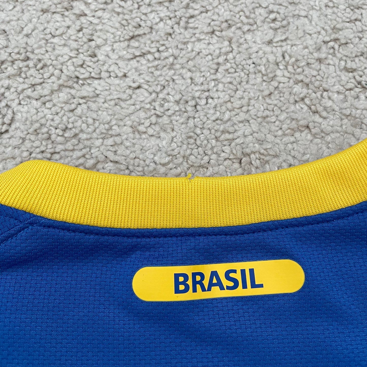 Brazil 2010 World Cup away x Kaká #10 (XL)