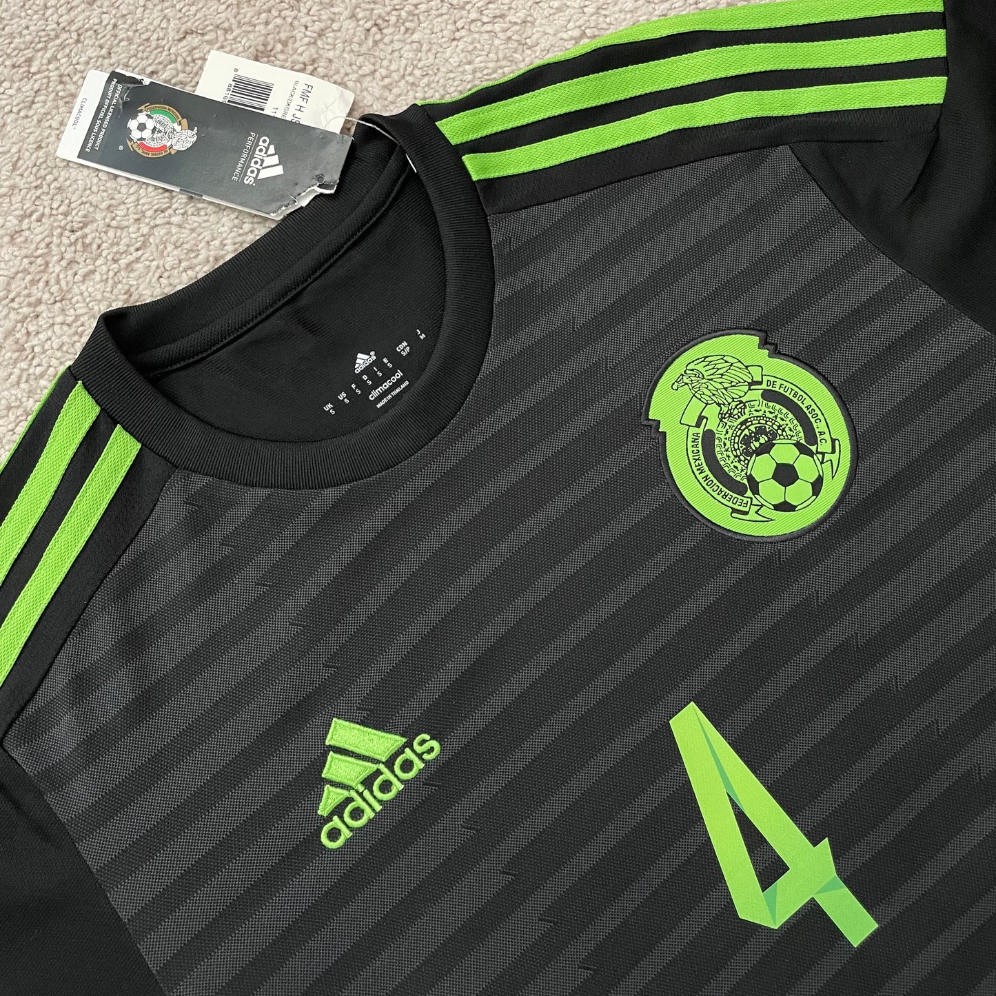 Mexico 2015 home x Rafa Marquez #4 (S) *BRAND NEW WITH TAGS