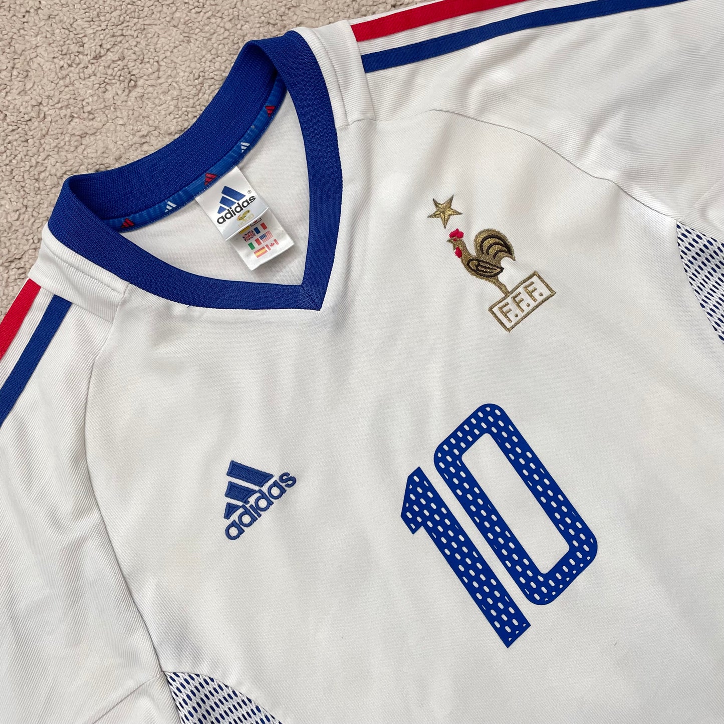 France 2002 World Cup away x Zinedine Zidane #10 (S, runs big)