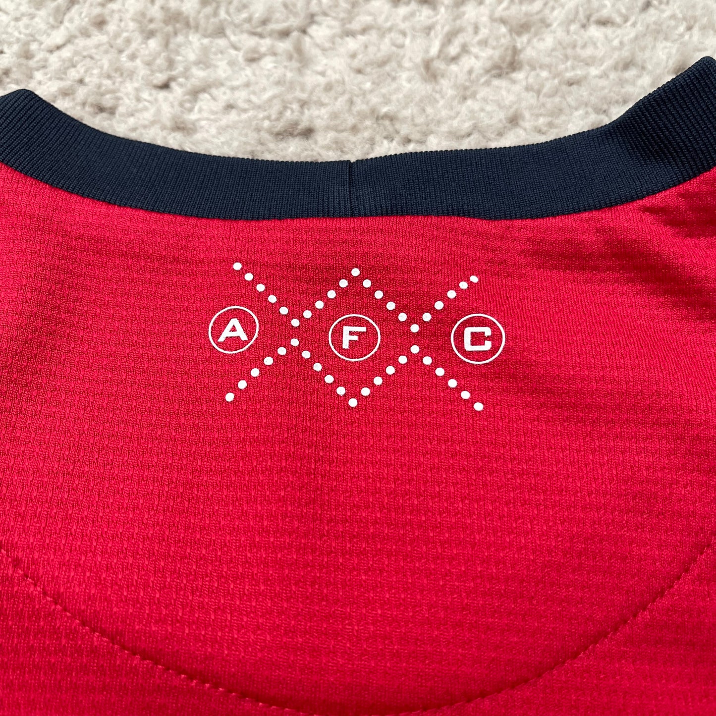 Arsenal 2013/14 home x Mesut Özil #11 (M)