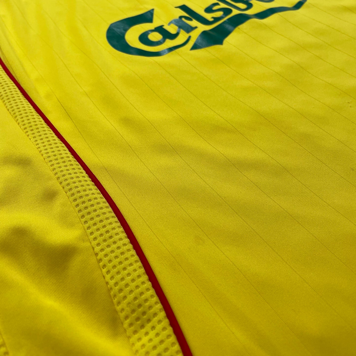 Liverpool 2006/07 away x Xabi Alonso #14 (M)