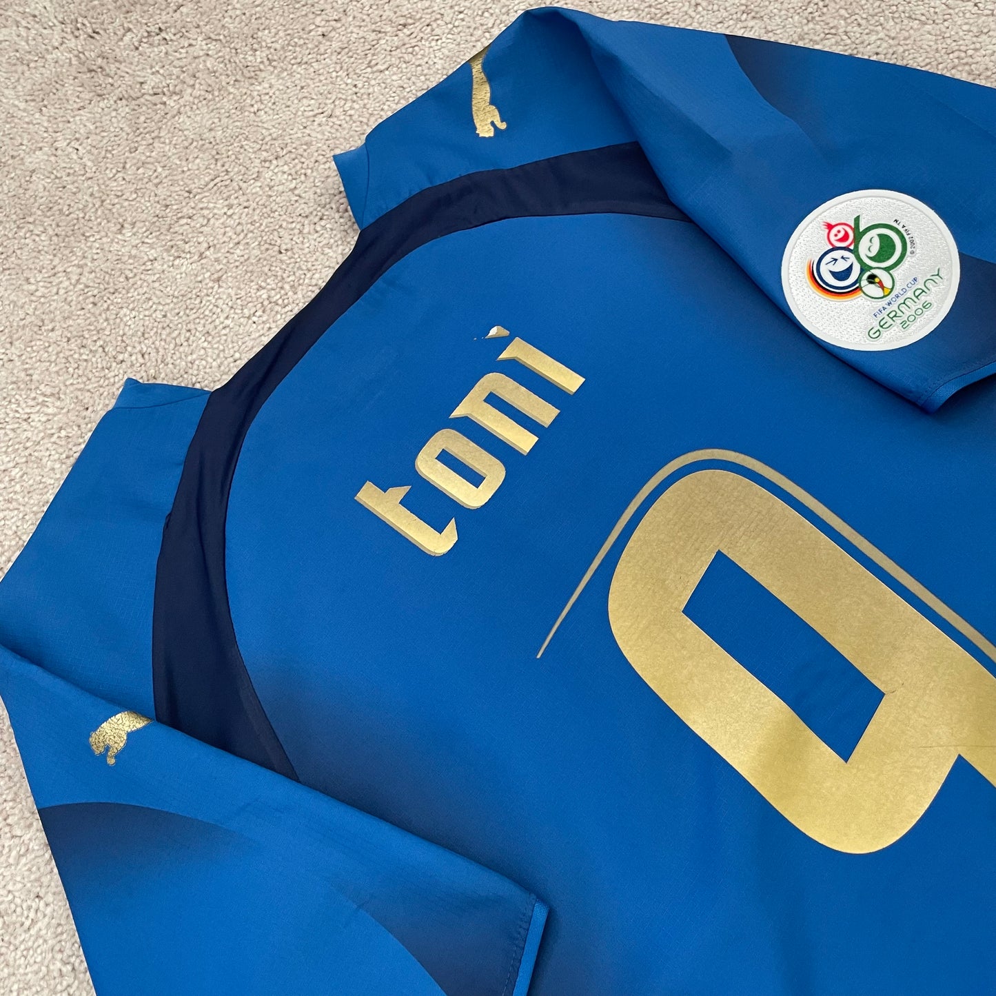 Italy 2006 World Cup home x Luca Toni #9 (L)