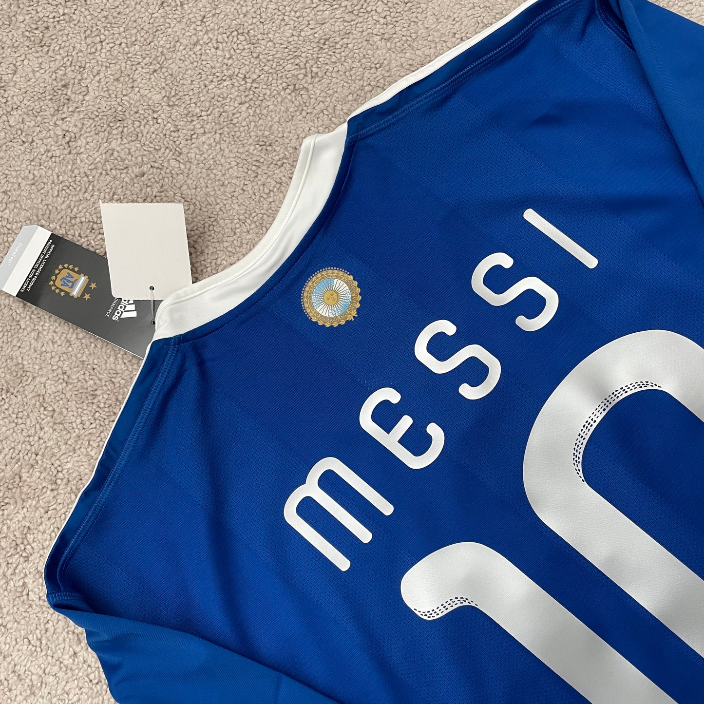 Argentina 2010 World Cup away x Messi #10 (XL) *BRAND NEW WITH TAGS (jersey has two tiny holes)