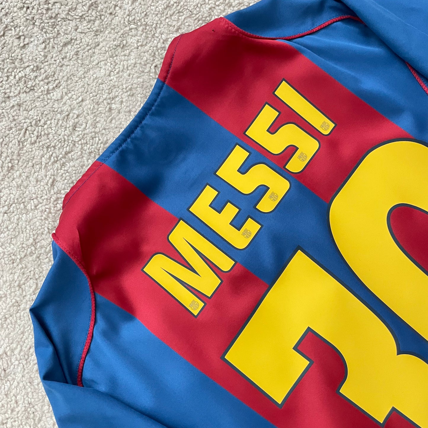Barcelona 2004/05 home x Messi #30 (L)