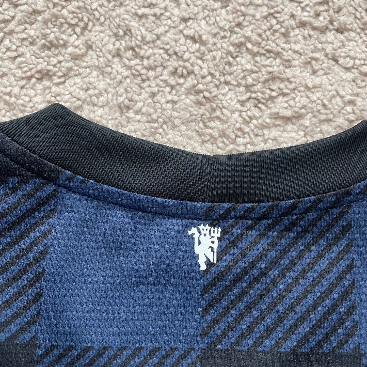 Manchester United 2013/14 away x Chicharito Hernandez (L)