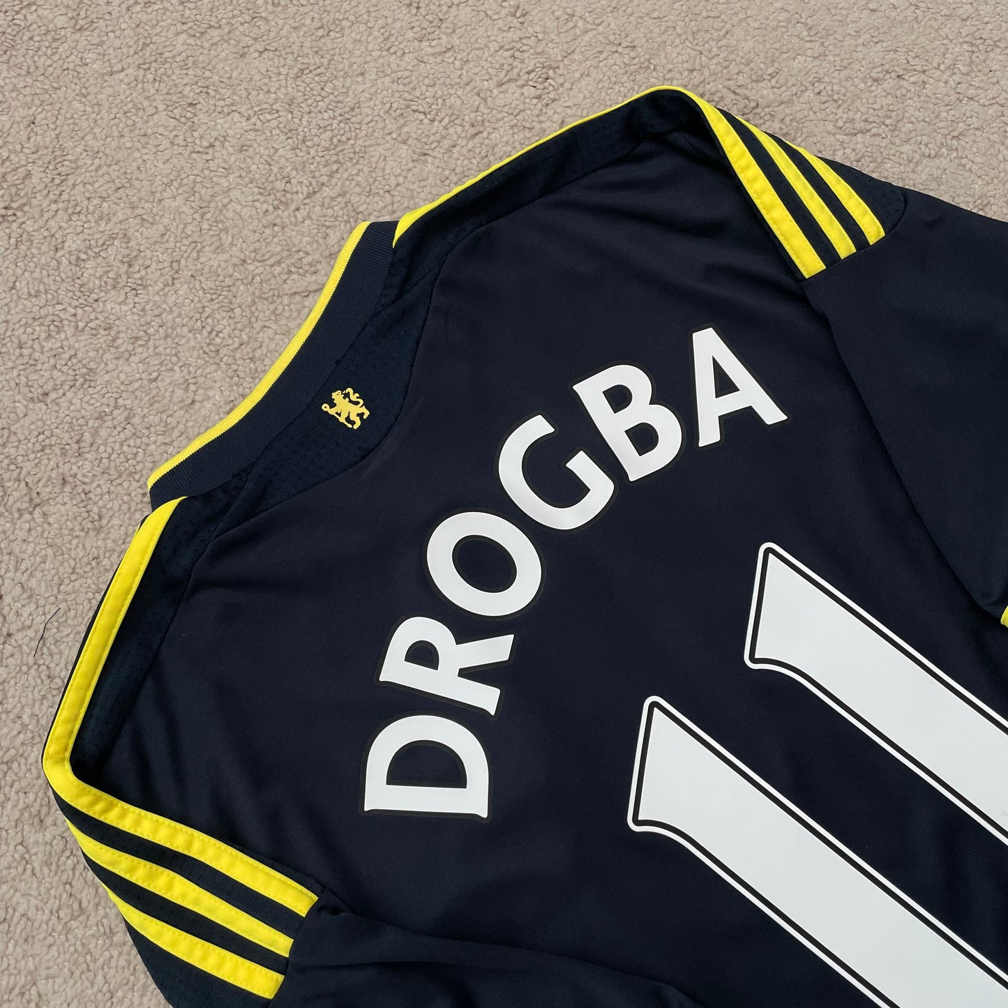 Chelsea 2009/10 away x Didier Drogba #11 (M)