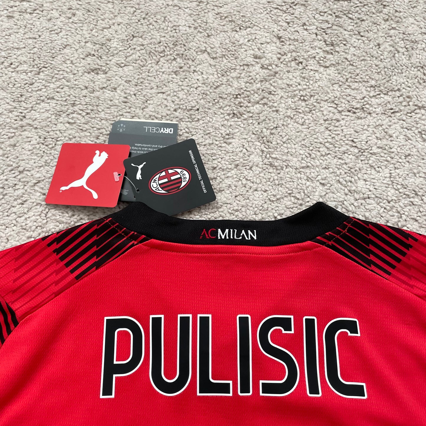 AC Milan 2023/24 home x Christian Pulisic #11 (M) *BRAND NEW WITH TAGS