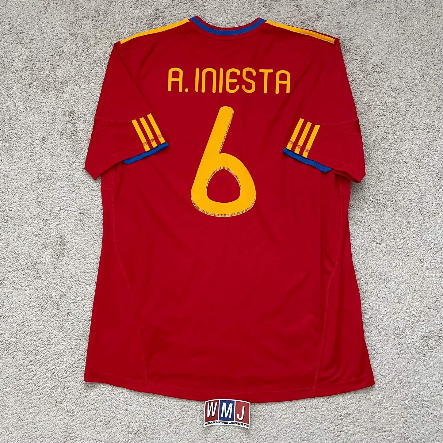 Spain 2010 World Cup home x Andres Iniesta #6 (XL)
