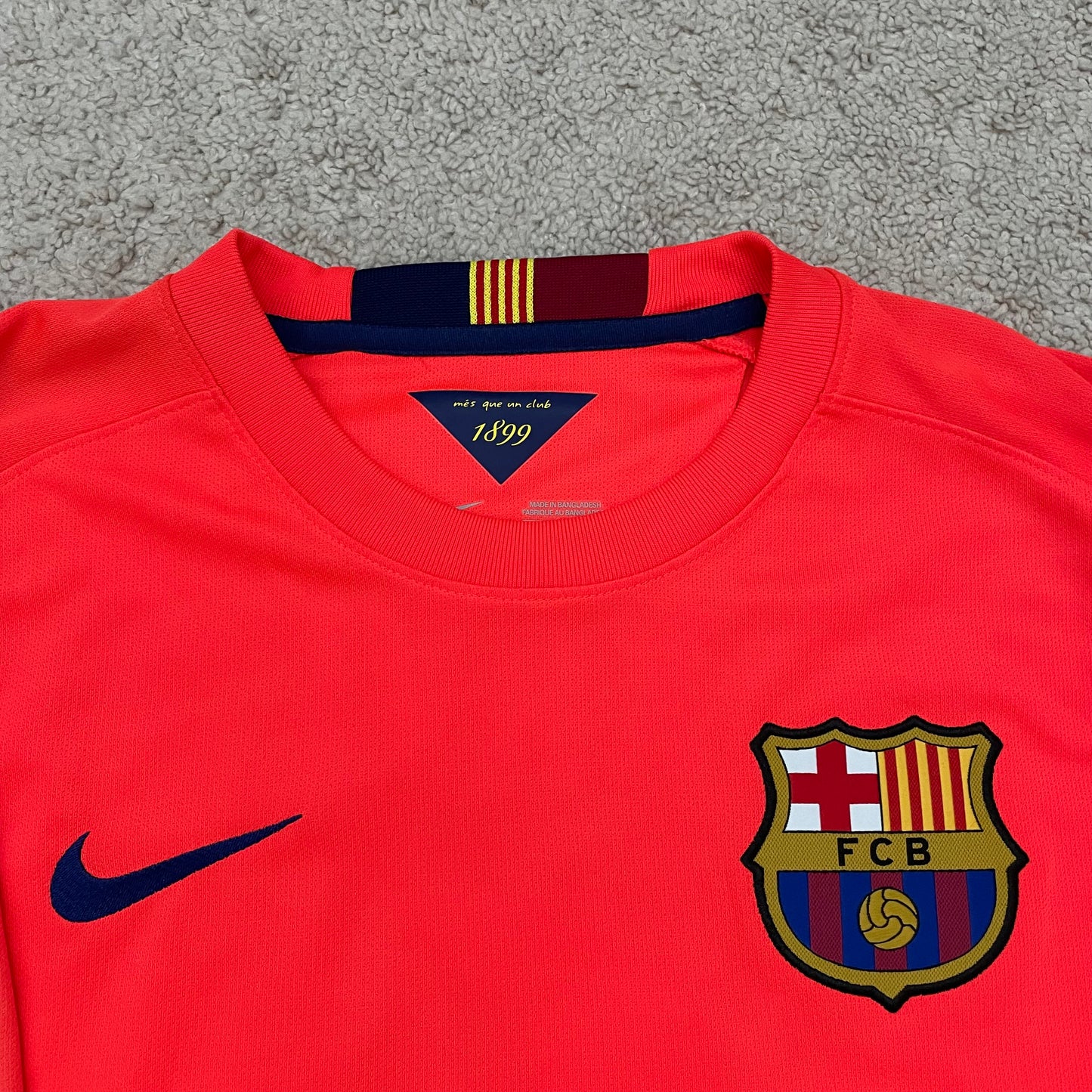 Barcelona 2014/15 away x Xavi #6 (L) *BRAND NEW WITH TAGS