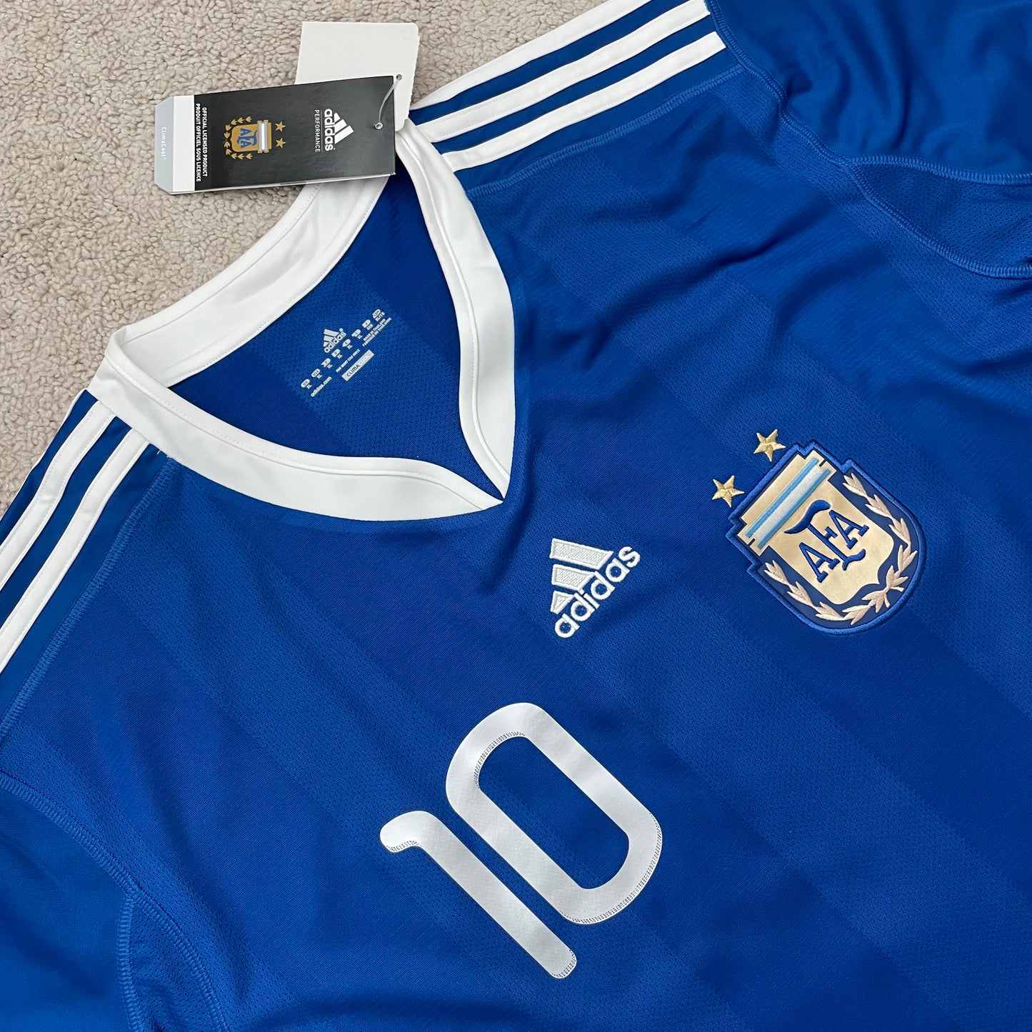 Argentina 2010 World Cup away x Messi #10 (XL) *BRAND NEW WITH TAGS (jersey has two tiny holes)