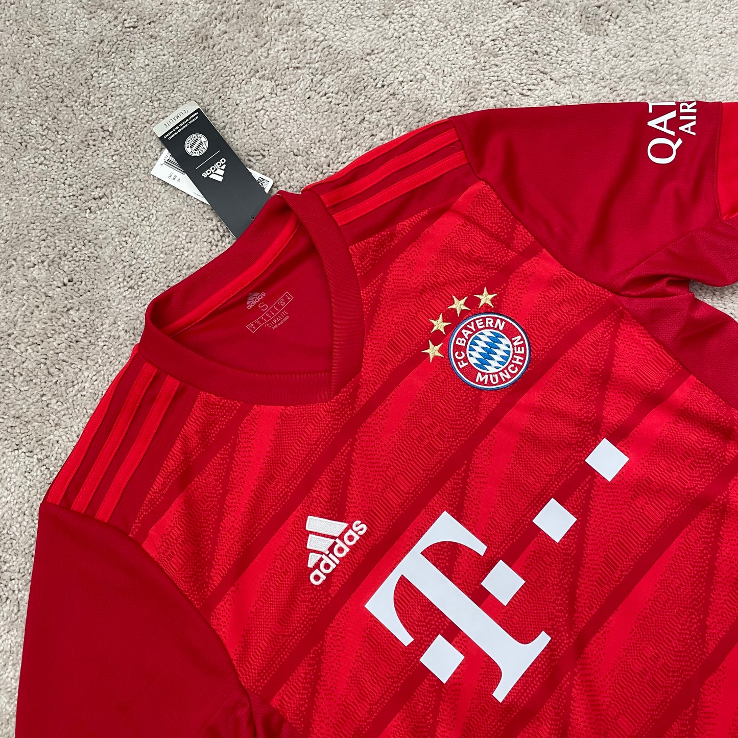 Bayern Munich 2019/20 home x Alphonso Davies #19 (S) *BRAND NEW WITH TAGS