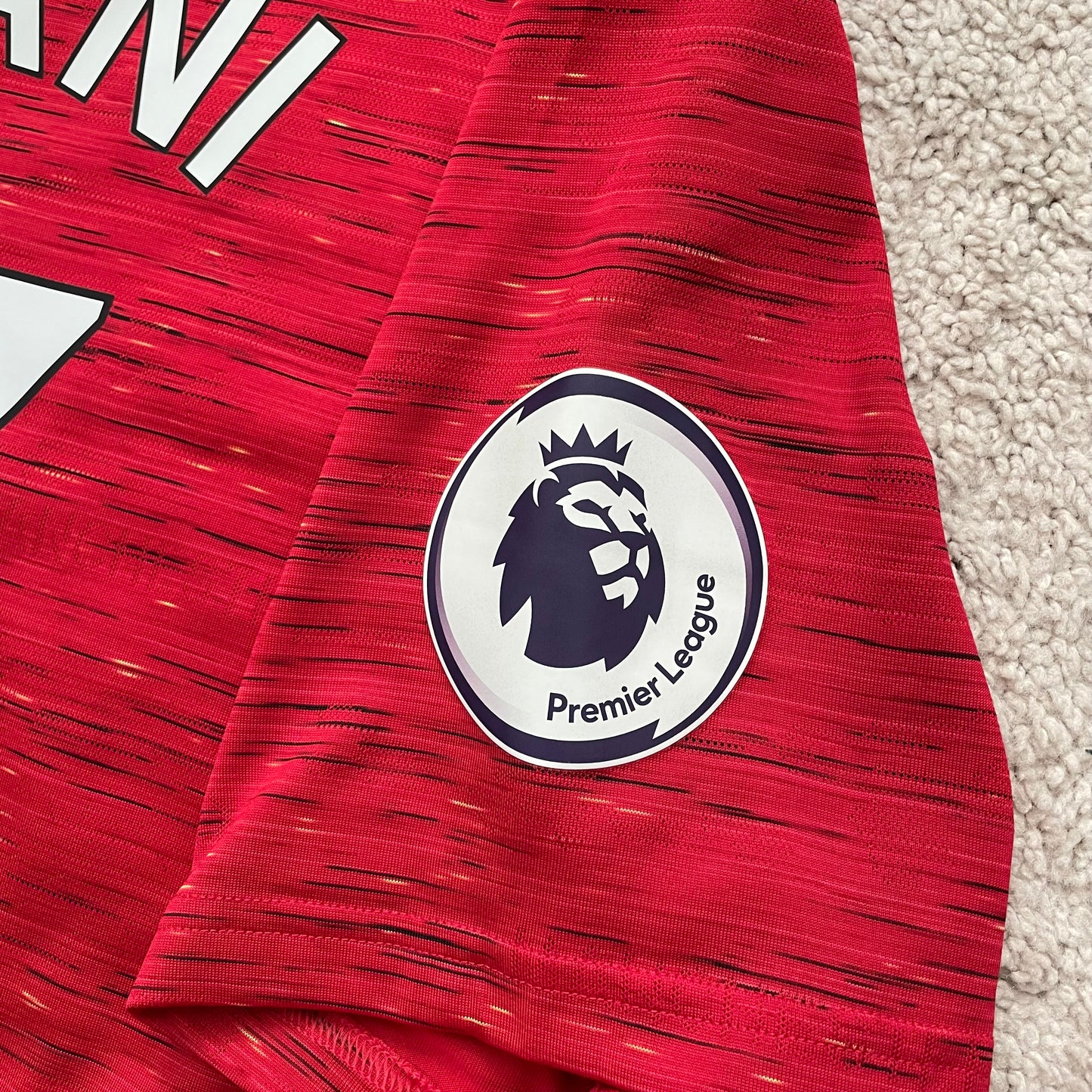 Manchester United 2020/21 home x Edinson Cavani #7 (L)