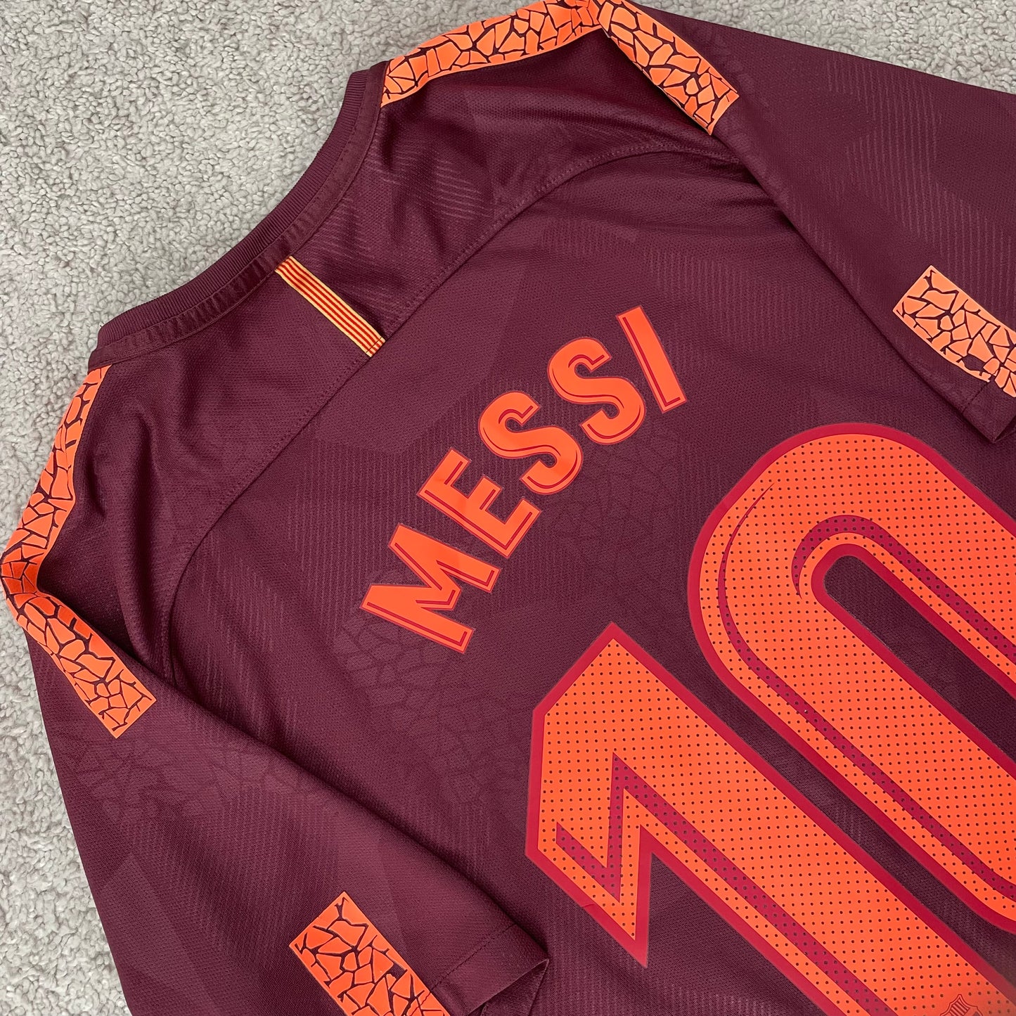 Barcelona 2017/18 third x Messi #10 (M)