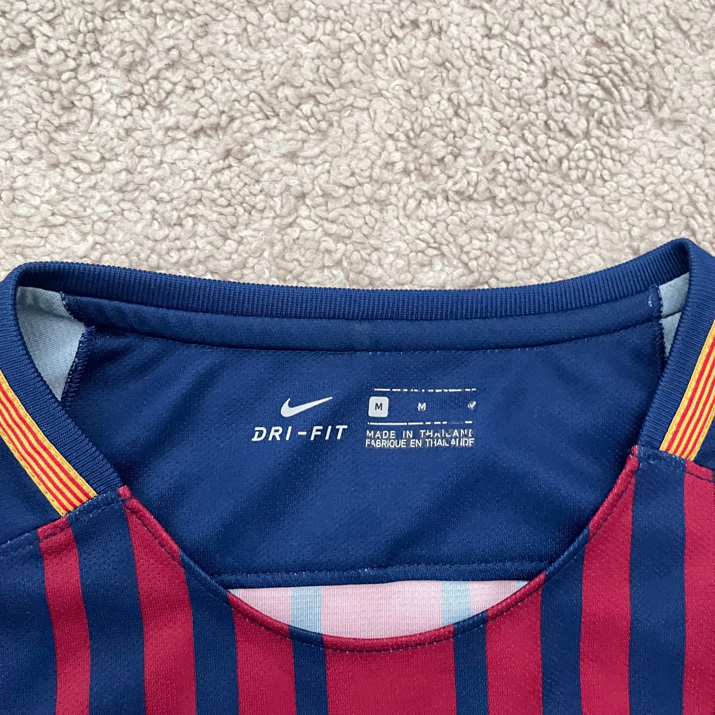 Barcelona 2017/18 home x Andres Iniesta INFINITO SPECIAL EDITION (M)