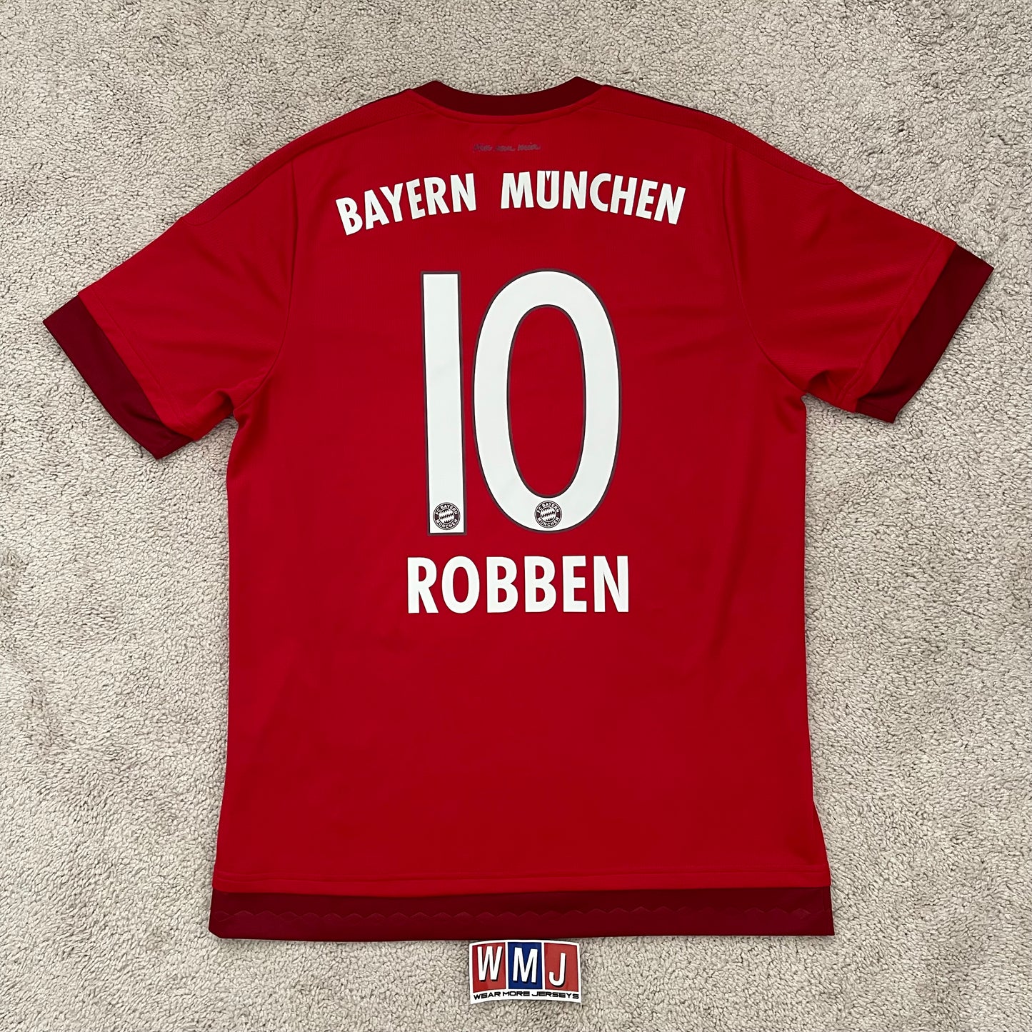 Bayern Munich 2015/16 home x Arjen Robben #10 (L)