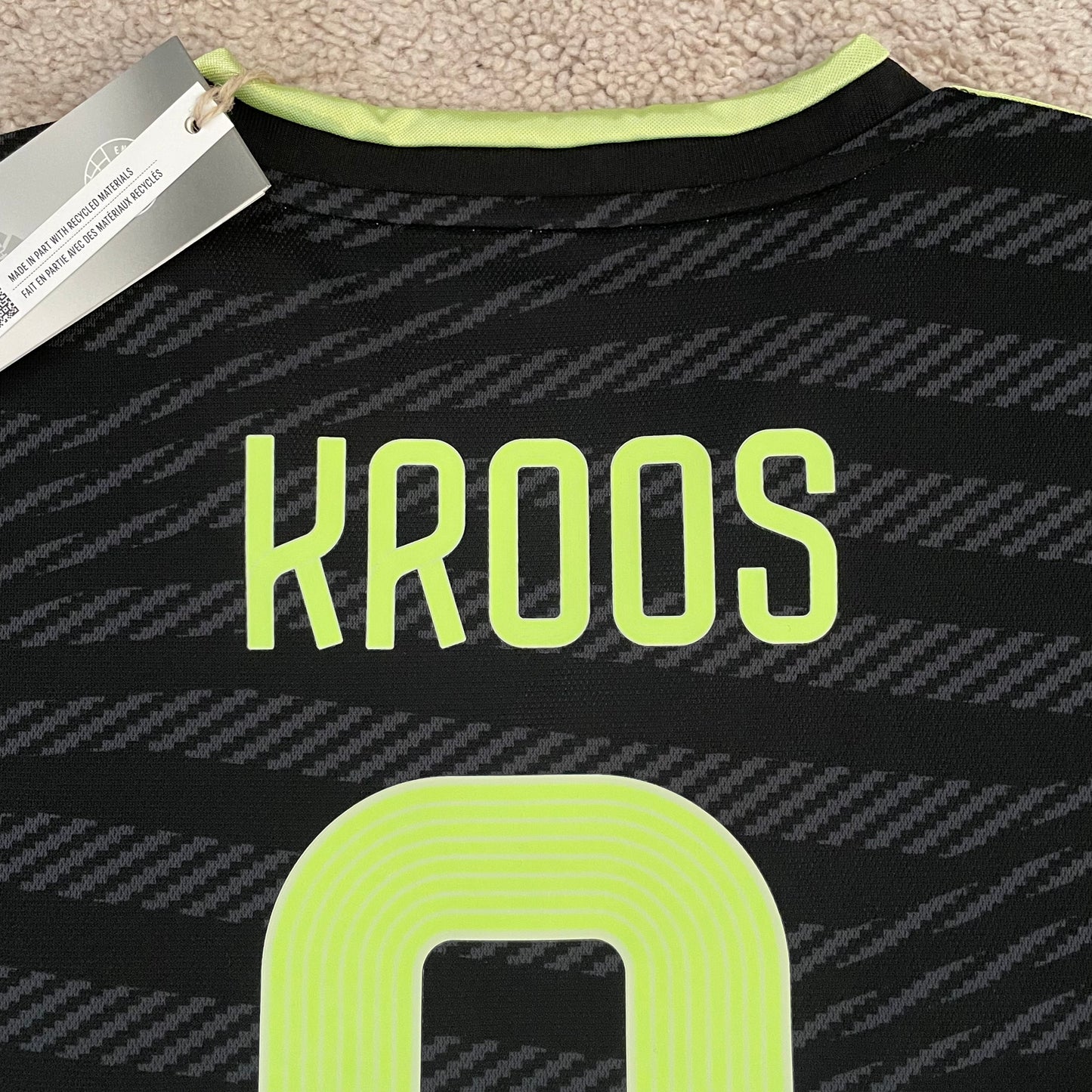 Real Madrid 2022/23 third x Toni Kroos #8 (L) *BRAND NEW WITH TAGS